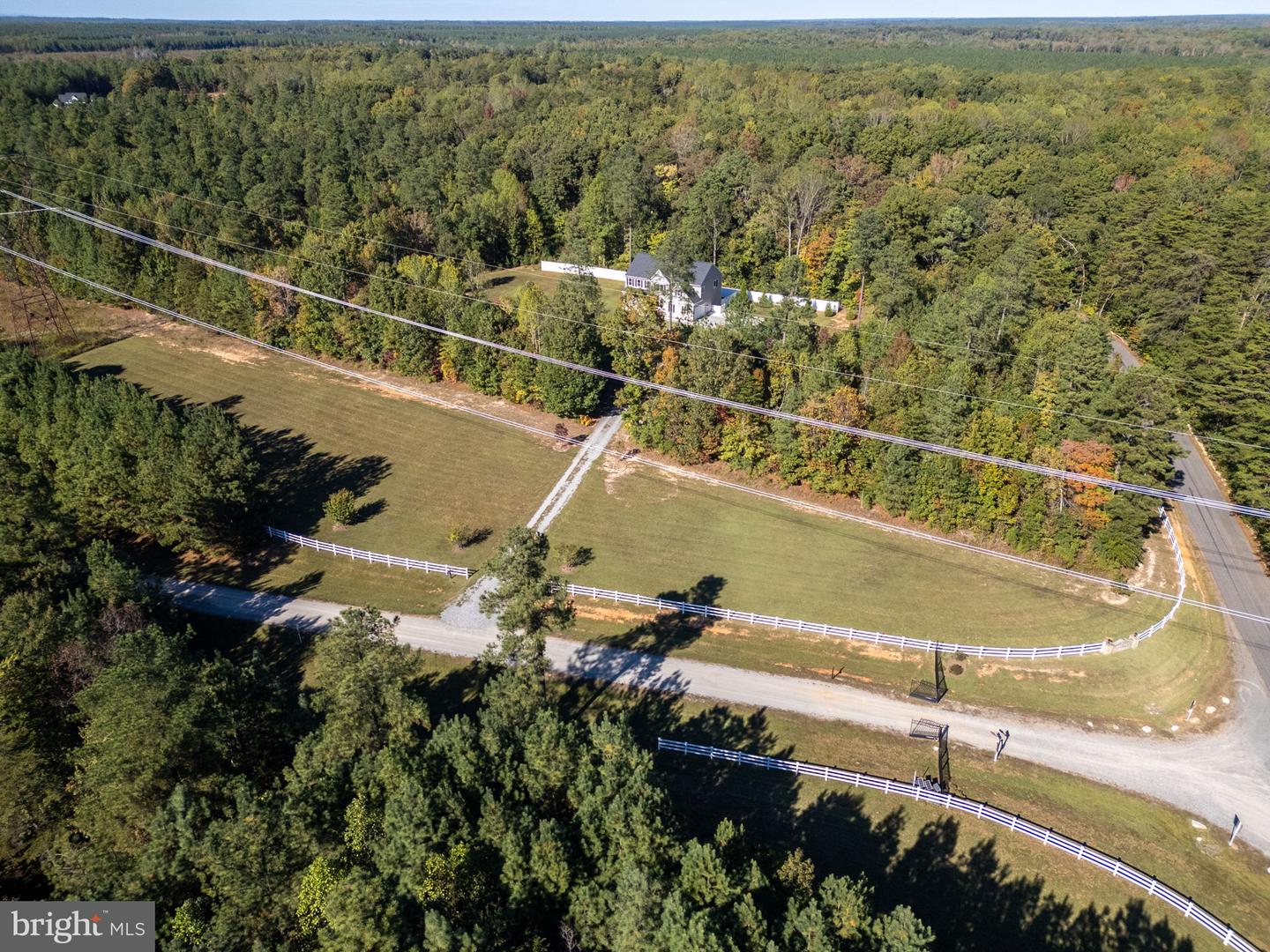 13201 BROOKE RIDGE LN, SPOTSYLVANIA, Virginia 22551, 5 Bedrooms Bedrooms, ,4 BathroomsBathrooms,Residential,For sale,13201 BROOKE RIDGE LN,VASP2036810 MLS # VASP2036810