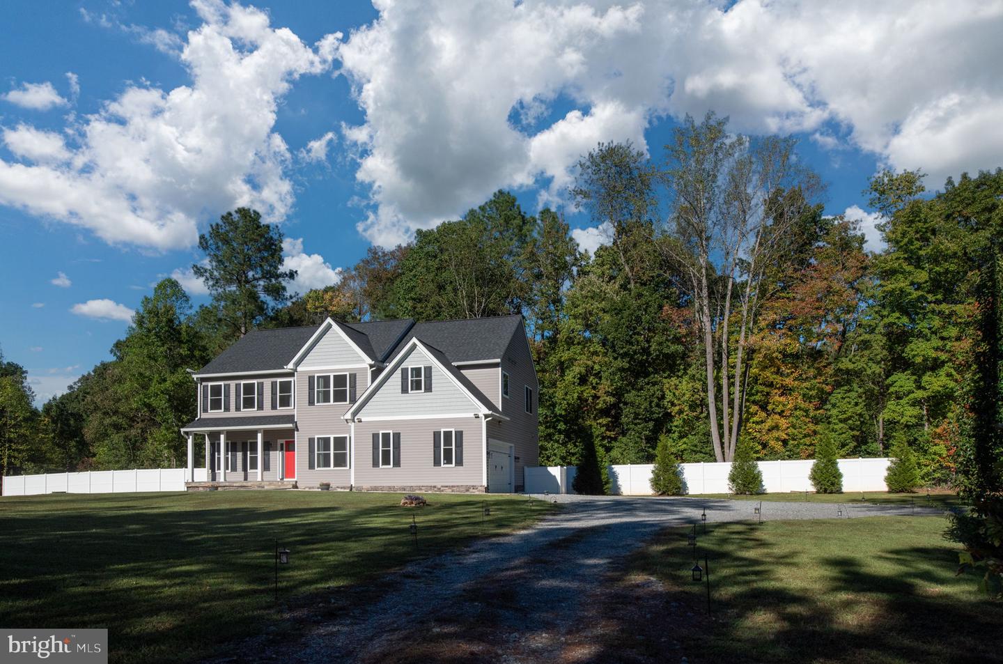 13201 BROOKE RIDGE LN, SPOTSYLVANIA, Virginia 22551, 5 Bedrooms Bedrooms, ,4 BathroomsBathrooms,Residential,For sale,13201 BROOKE RIDGE LN,VASP2036810 MLS # VASP2036810
