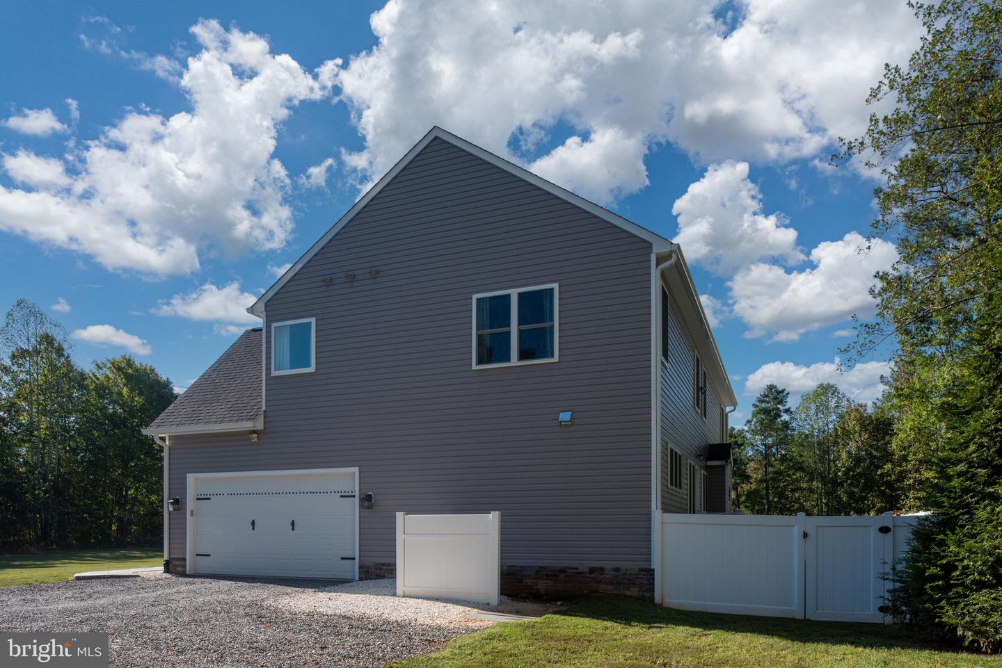 13201 BROOKE RIDGE LN, SPOTSYLVANIA, Virginia 22551, 5 Bedrooms Bedrooms, ,4 BathroomsBathrooms,Residential,For sale,13201 BROOKE RIDGE LN,VASP2036810 MLS # VASP2036810