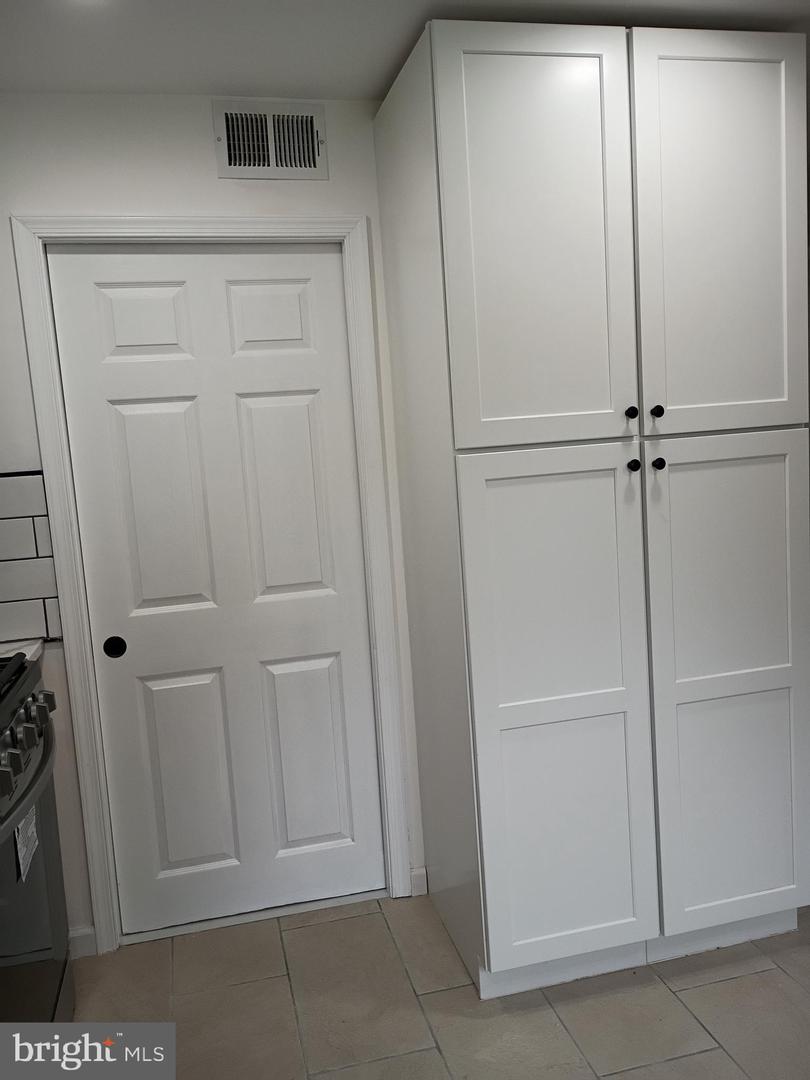 2834 BOLLING RD, FALLS CHURCH, Virginia 22042, 4 Bedrooms Bedrooms, ,2 BathroomsBathrooms,Residential,For sale,2834 BOLLING RD,VAFX2273590 MLS # VAFX2273590