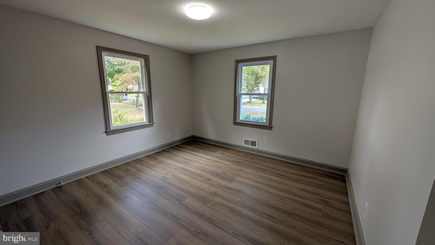 2834 BOLLING RD, FALLS CHURCH, Virginia 22042, 4 Bedrooms Bedrooms, ,2 BathroomsBathrooms,Residential,For sale,2834 BOLLING RD,VAFX2273590 MLS # VAFX2273590