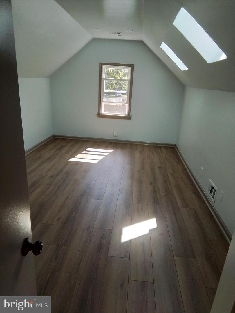 2834 BOLLING RD, FALLS CHURCH, Virginia 22042, 4 Bedrooms Bedrooms, ,2 BathroomsBathrooms,Residential,For sale,2834 BOLLING RD,VAFX2273590 MLS # VAFX2273590