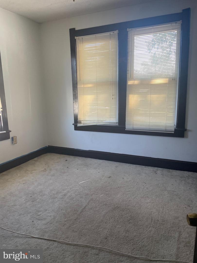 2622 RHODE ISLAND AVE NE, WASHINGTON, District Of Columbia 20018, 3 Bedrooms Bedrooms, ,1 BathroomBathrooms,Residential,For sale,2622 RHODE ISLAND AVE NE,DCDC2226368 MLS # DCDC2226368