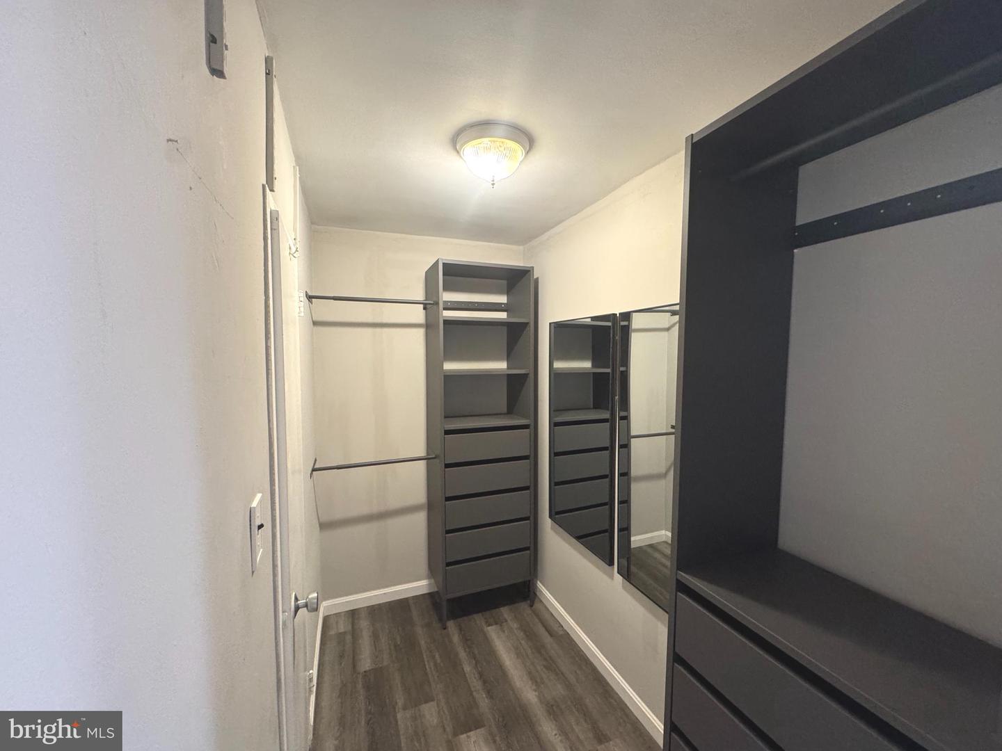 801 N PITT ST #401, ALEXANDRIA, Virginia 22314, ,1 BathroomBathrooms,Residential,For sale,801 N PITT ST #401,VAAX2050702 MLS # VAAX2050702