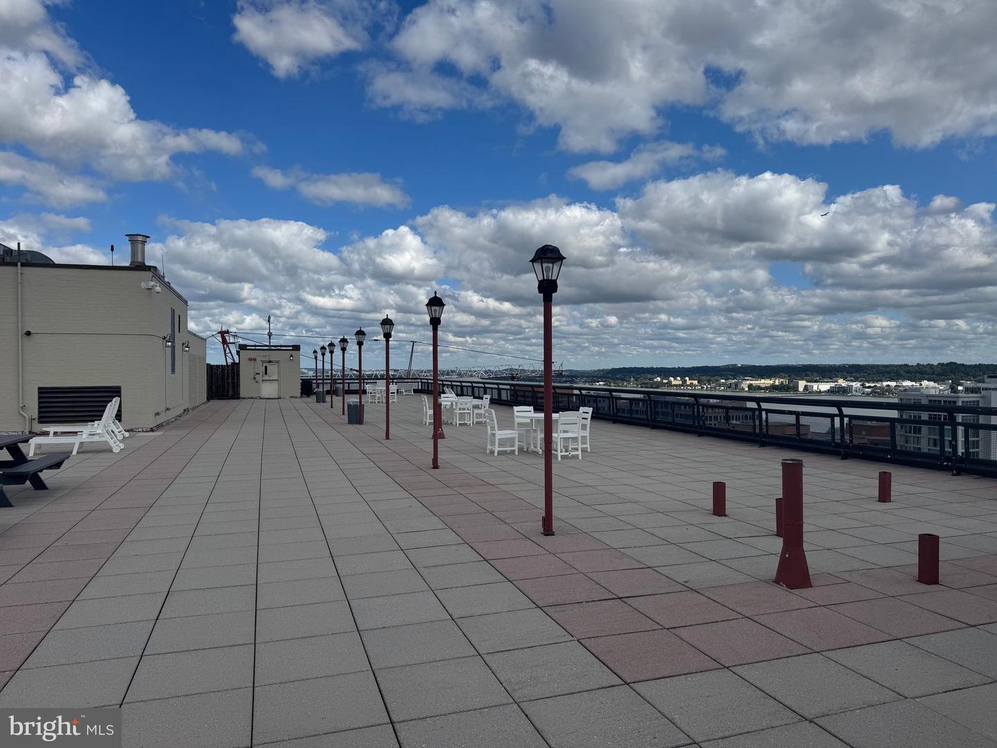 801 N PITT ST #401, ALEXANDRIA, Virginia 22314, ,1 BathroomBathrooms,Residential,For sale,801 N PITT ST #401,VAAX2050702 MLS # VAAX2050702