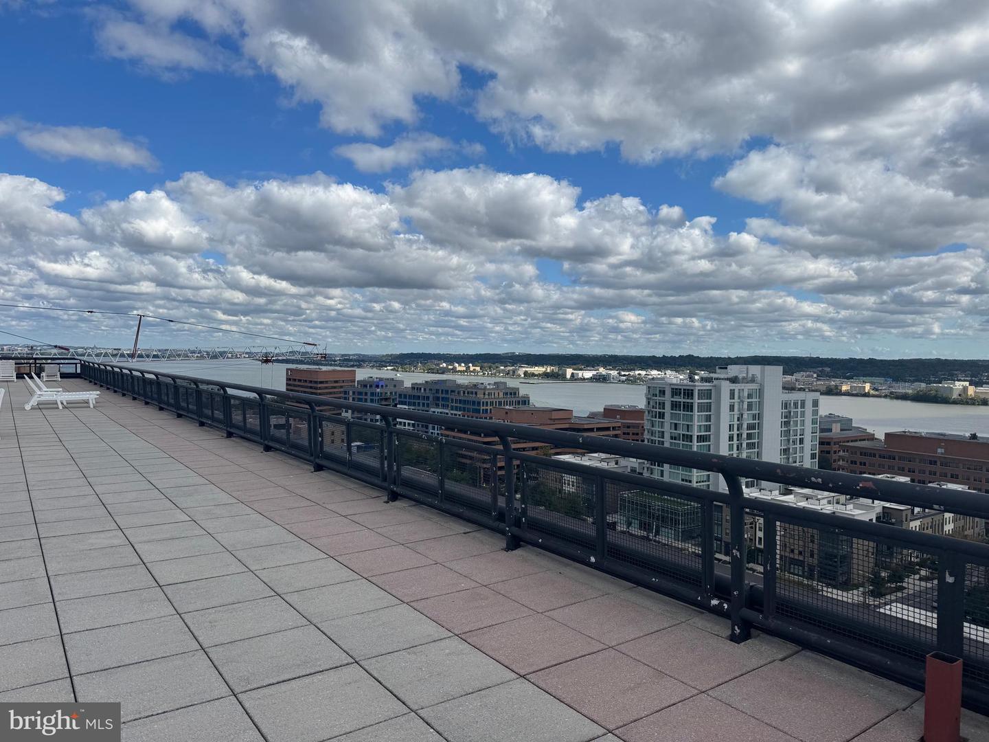 801 N PITT ST #401, ALEXANDRIA, Virginia 22314, ,1 BathroomBathrooms,Residential,For sale,801 N PITT ST #401,VAAX2050702 MLS # VAAX2050702