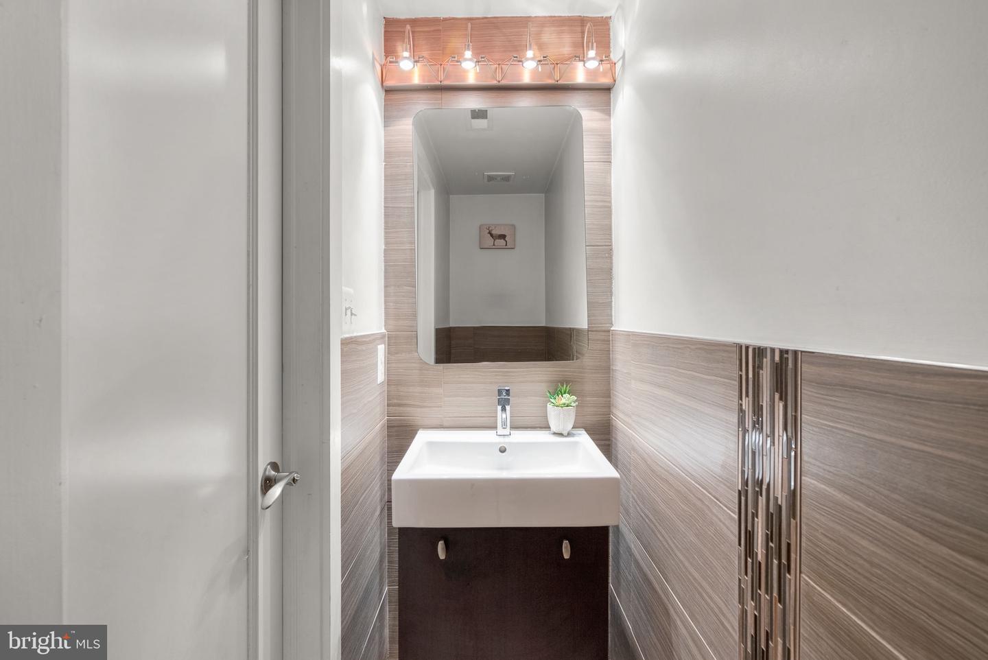 747 MORTON ST NW #1, WASHINGTON, District Of Columbia 20010, 2 Bedrooms Bedrooms, ,2 BathroomsBathrooms,Residential,For sale,747 MORTON ST NW #1,DCDC2226400 MLS # DCDC2226400