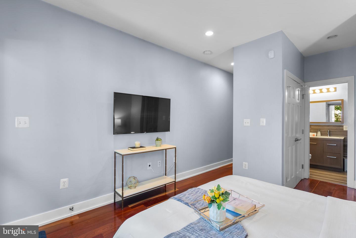 747 MORTON ST NW #1, WASHINGTON, District Of Columbia 20010, 2 Bedrooms Bedrooms, ,2 BathroomsBathrooms,Residential,For sale,747 MORTON ST NW #1,DCDC2226400 MLS # DCDC2226400