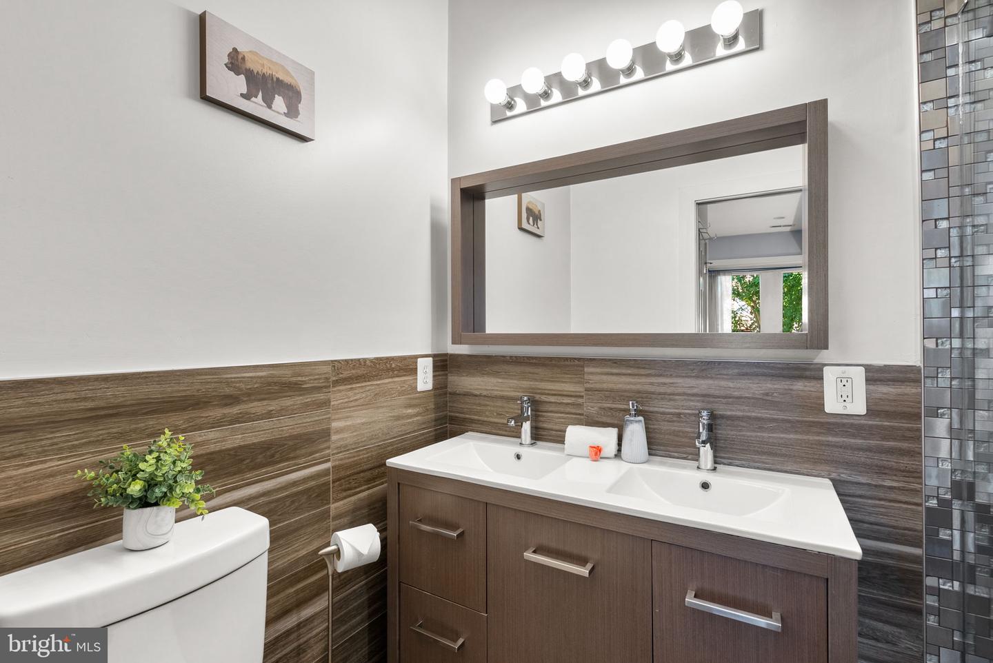 747 MORTON ST NW #1, WASHINGTON, District Of Columbia 20010, 2 Bedrooms Bedrooms, ,2 BathroomsBathrooms,Residential,For sale,747 MORTON ST NW #1,DCDC2226400 MLS # DCDC2226400