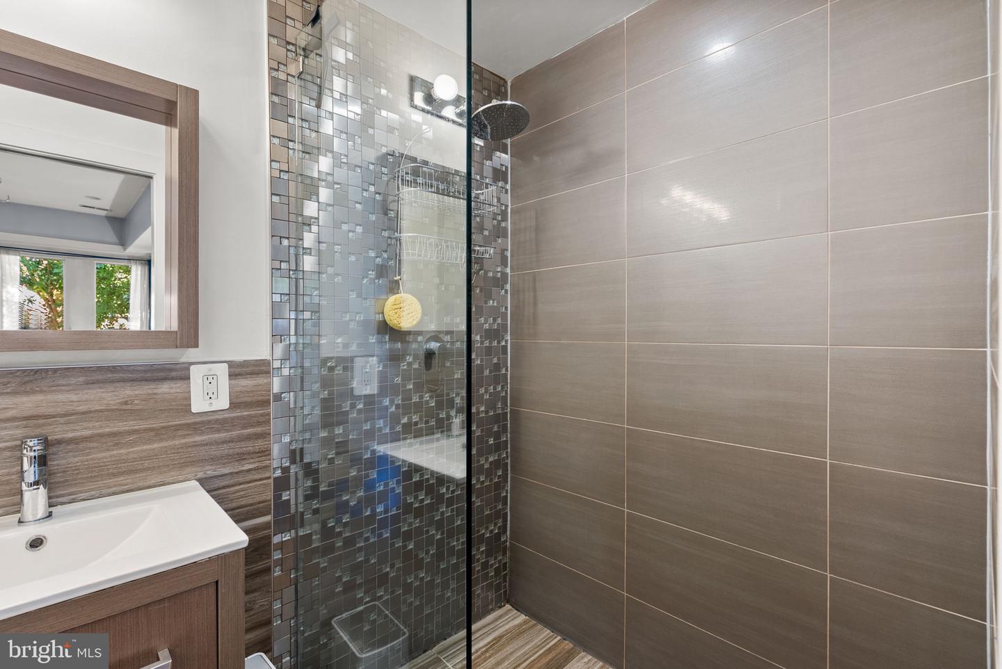 747 MORTON ST NW #1, WASHINGTON, District Of Columbia 20010, 2 Bedrooms Bedrooms, ,2 BathroomsBathrooms,Residential,For sale,747 MORTON ST NW #1,DCDC2226400 MLS # DCDC2226400