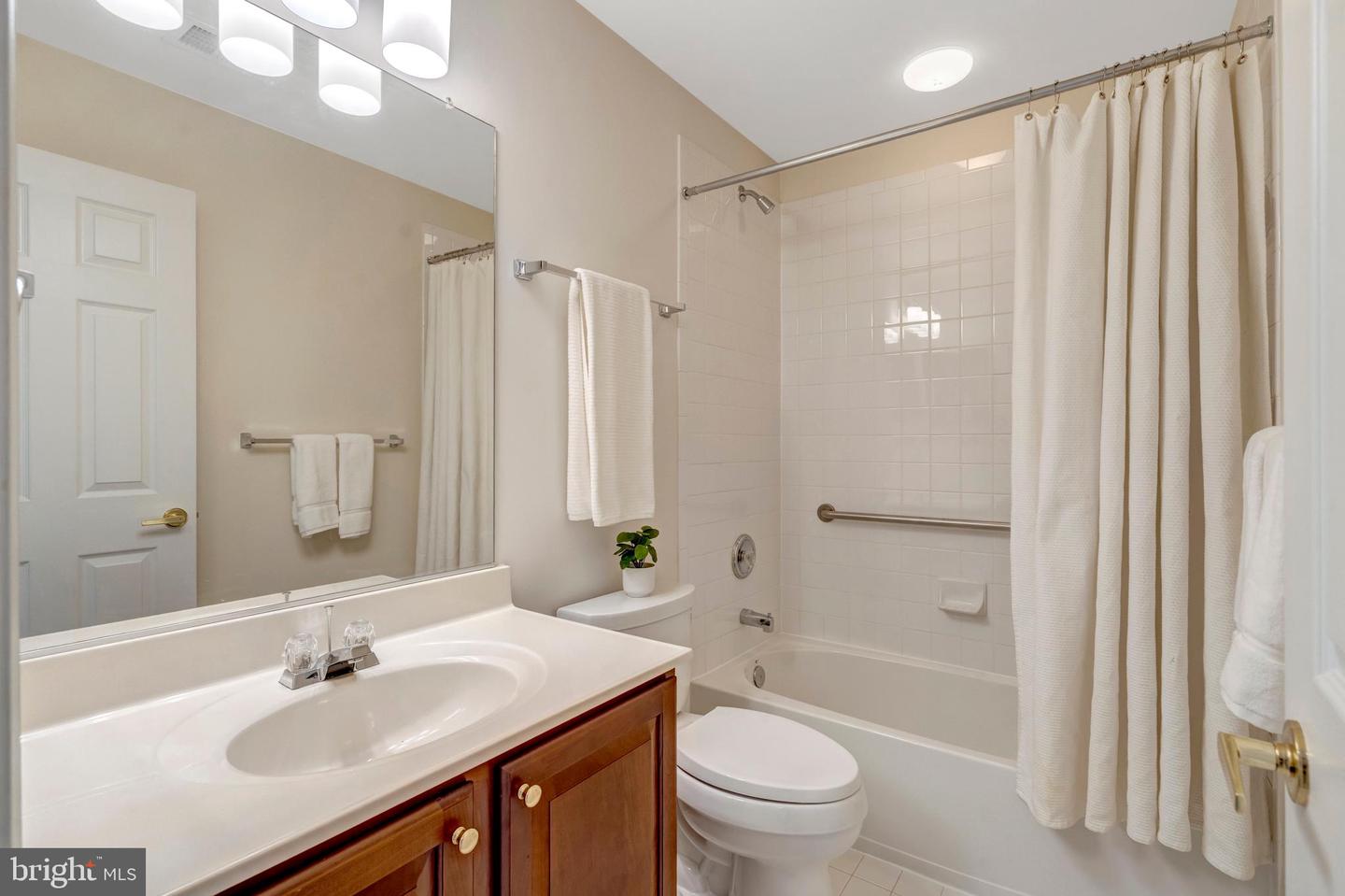 13404 FIELDSTONE WAY, GAINESVILLE, Virginia 20155, 4 Bedrooms Bedrooms, ,4 BathroomsBathrooms,Residential,For sale,13404 FIELDSTONE WAY,VAPW2105758 MLS # VAPW2105758
