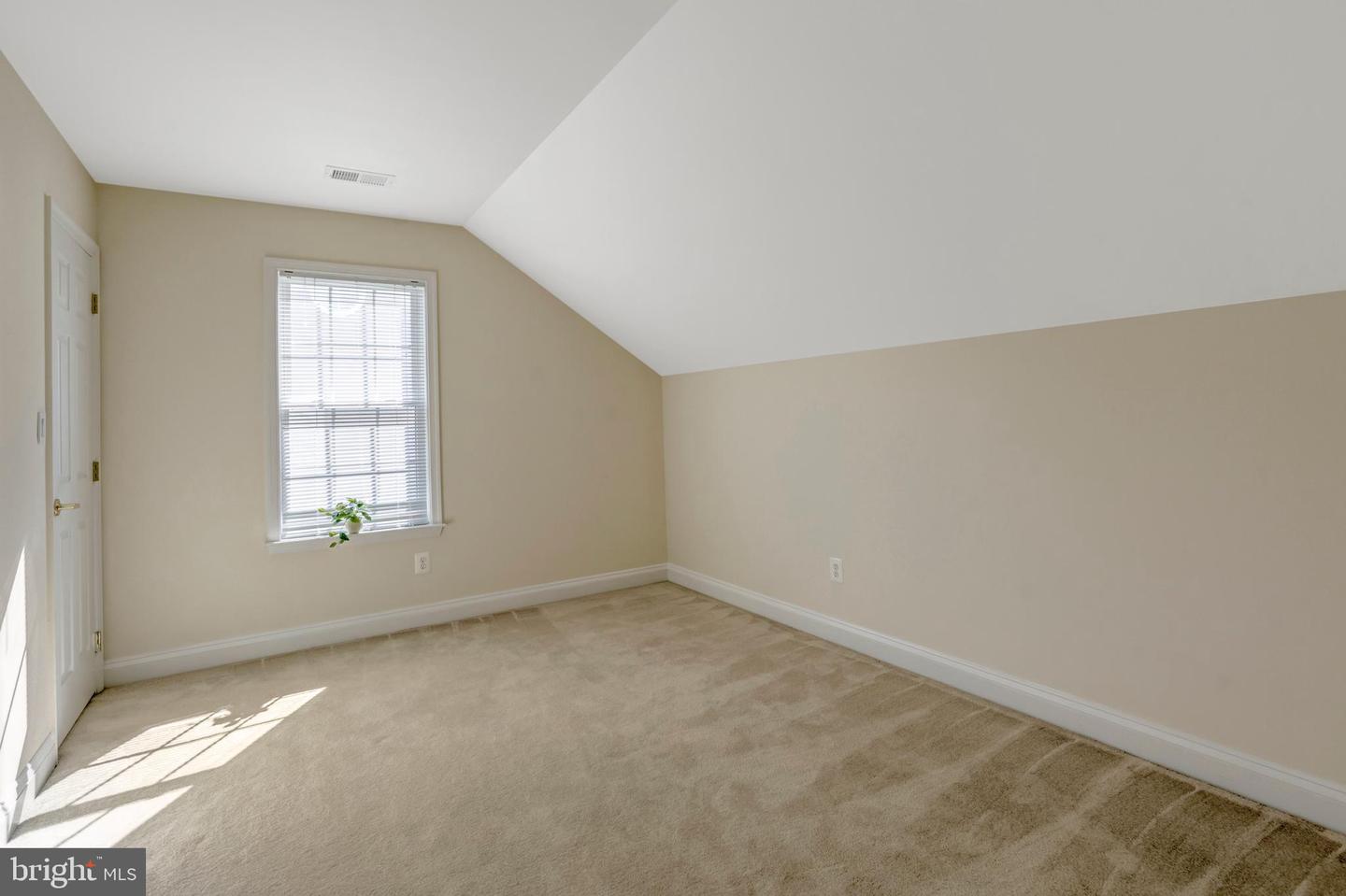 13404 FIELDSTONE WAY, GAINESVILLE, Virginia 20155, 4 Bedrooms Bedrooms, ,4 BathroomsBathrooms,Residential,For sale,13404 FIELDSTONE WAY,VAPW2105758 MLS # VAPW2105758