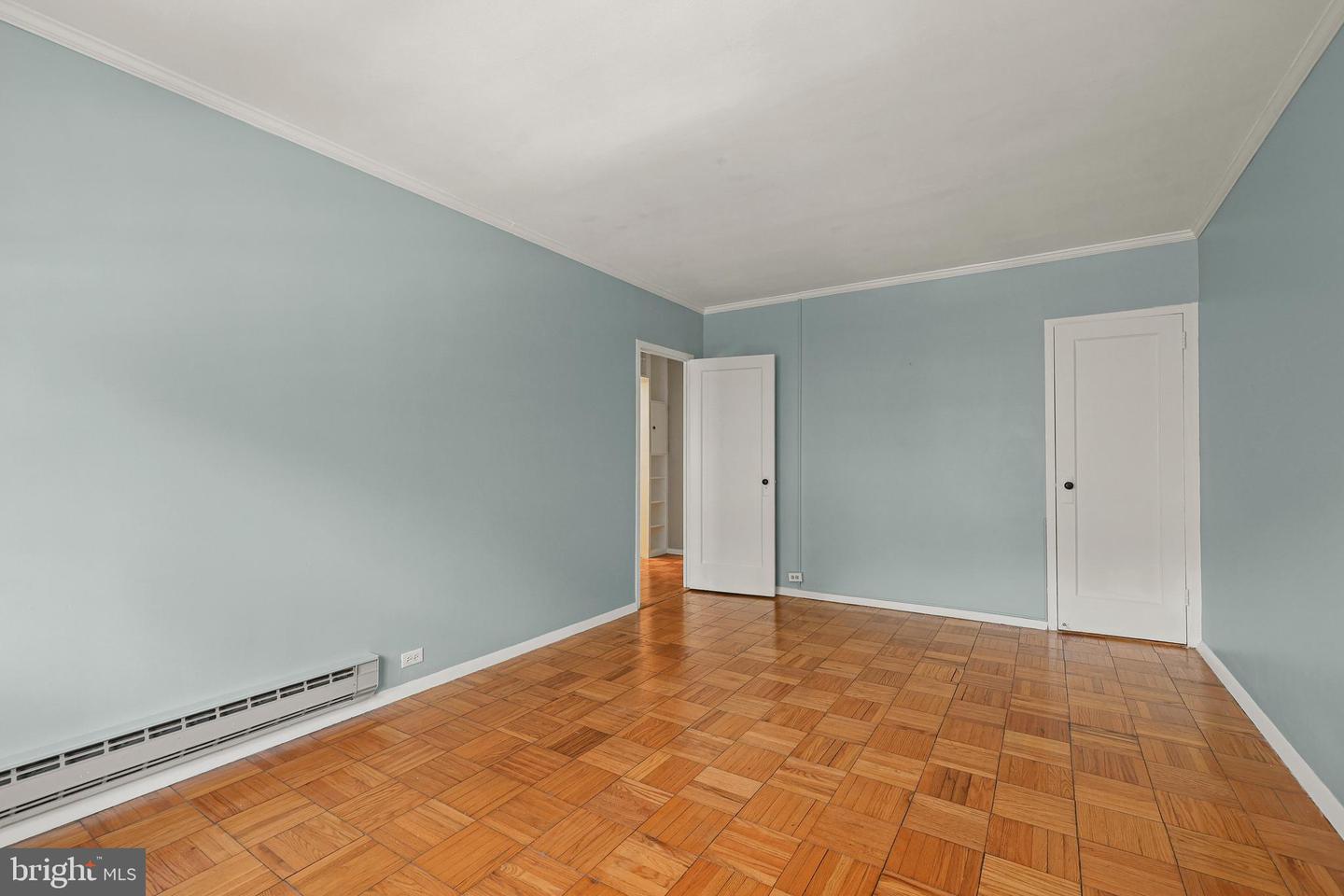 3519 VALLEY DR, ALEXANDRIA, Virginia 22302, 2 Bedrooms Bedrooms, ,1 BathroomBathrooms,Residential,For sale,3519 VALLEY DR,VAAX2050700 MLS # VAAX2050700