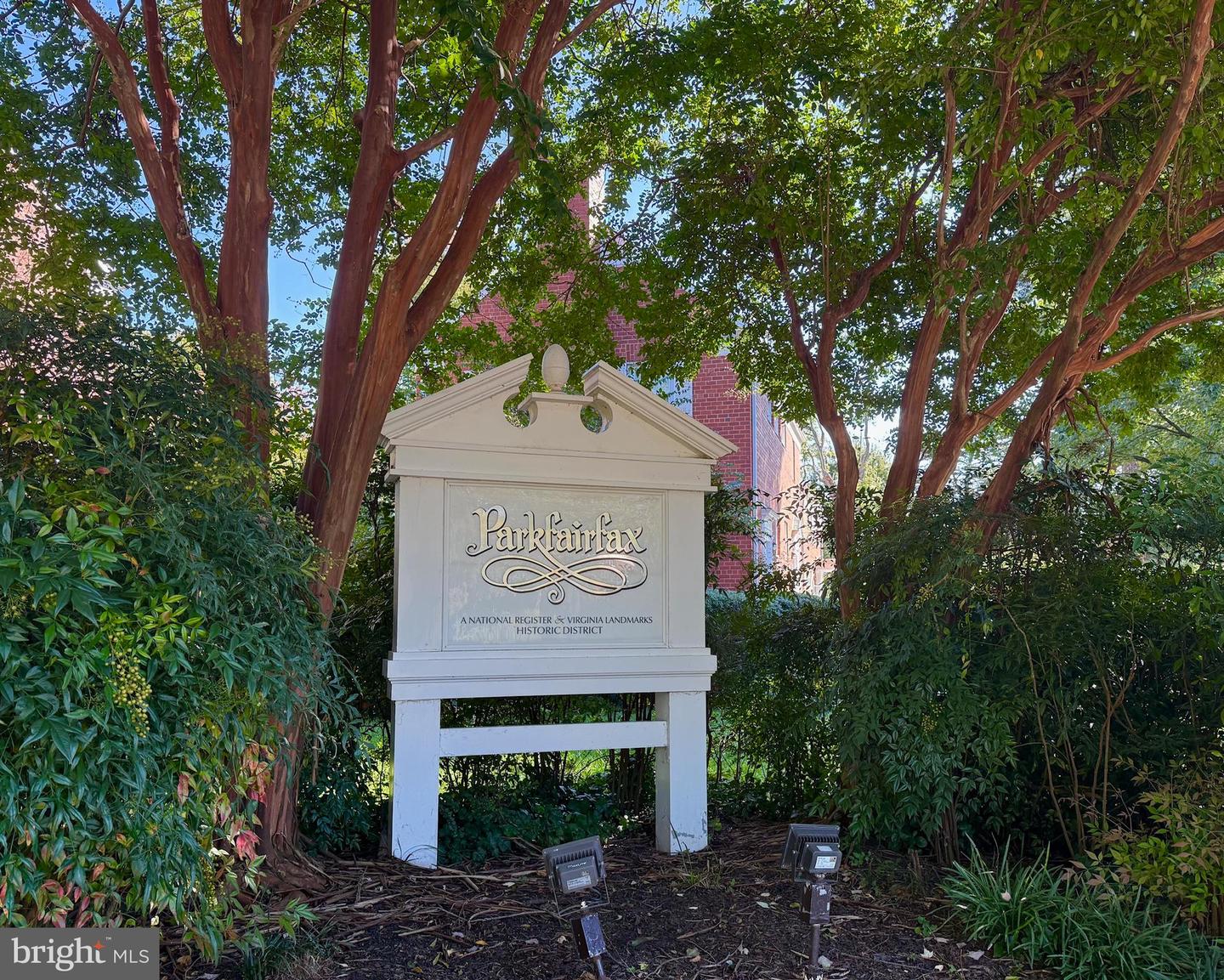 3519 VALLEY DR, ALEXANDRIA, Virginia 22302, 2 Bedrooms Bedrooms, ,1 BathroomBathrooms,Residential,For sale,3519 VALLEY DR,VAAX2050700 MLS # VAAX2050700