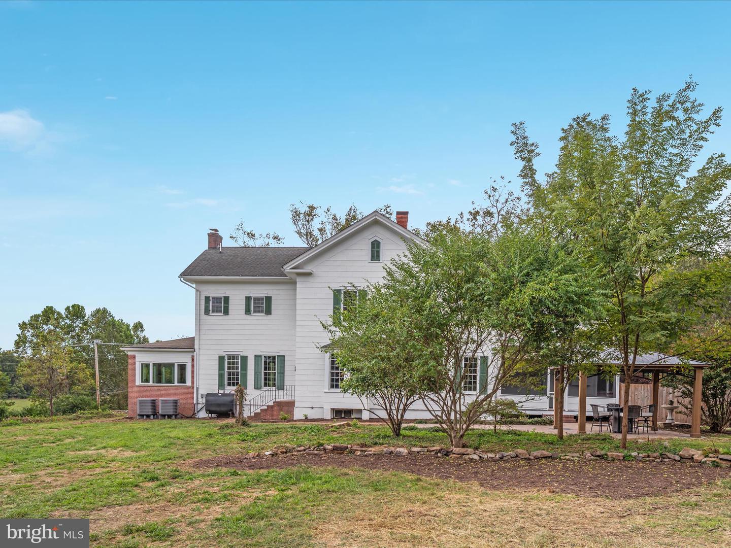 1302 WINCHESTER PIKE, FRONT ROYAL, Virginia 22630, 5 Bedrooms Bedrooms, ,4 BathroomsBathrooms,Residential,For sale,1302 WINCHESTER PIKE,VAWR2012532 MLS # VAWR2012532