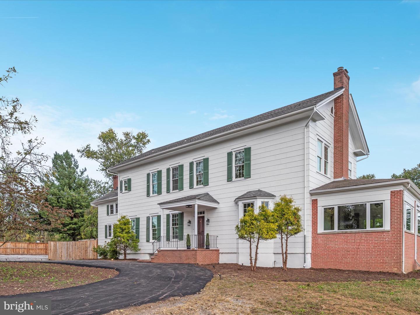1302 WINCHESTER PIKE, FRONT ROYAL, Virginia 22630, 5 Bedrooms Bedrooms, ,4 BathroomsBathrooms,Residential,For sale,1302 WINCHESTER PIKE,VAWR2012532 MLS # VAWR2012532