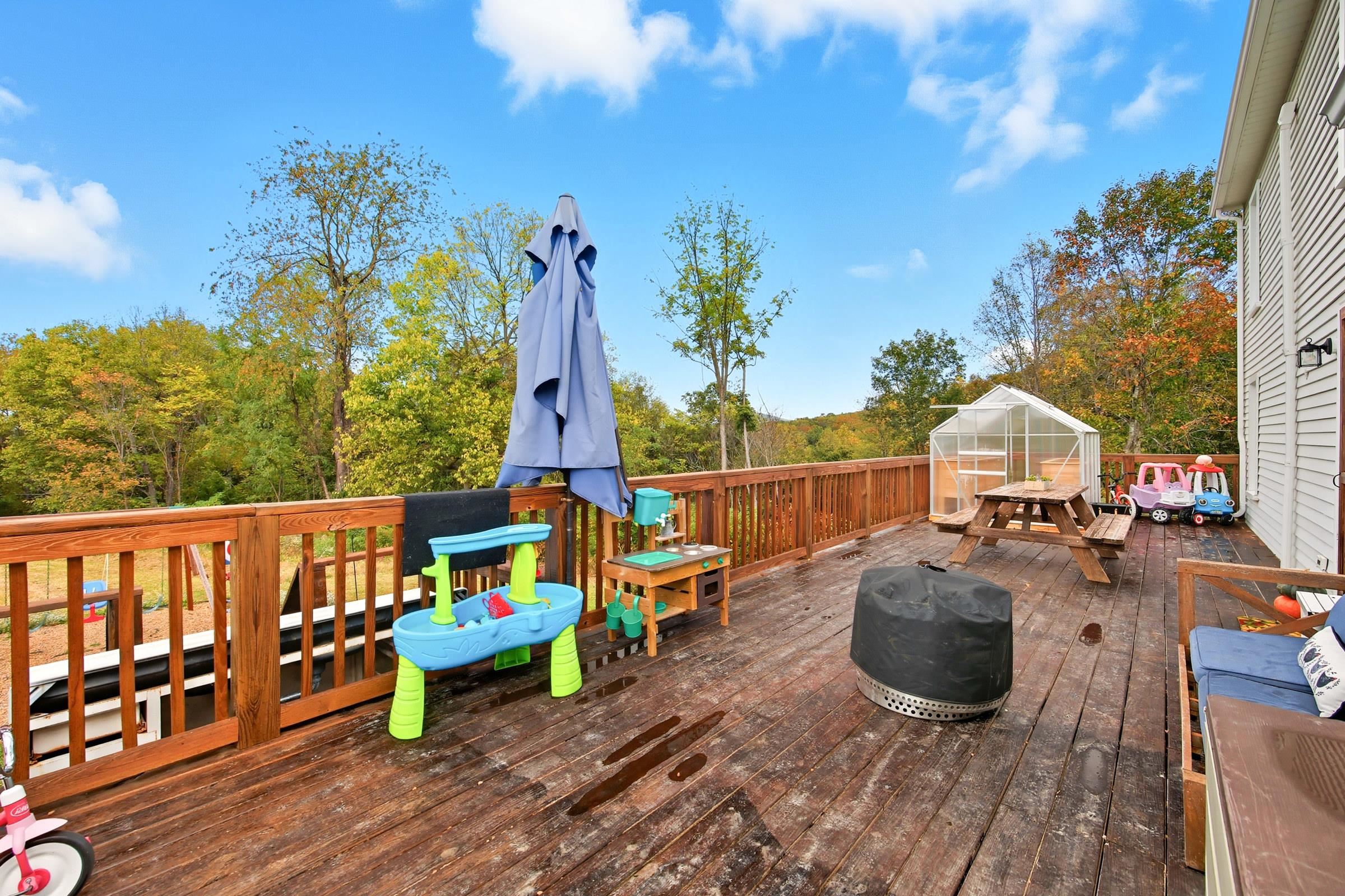 1855 E LEE HWY, NEW MARKET, Virginia 22844, 3 Bedrooms Bedrooms, ,3 BathroomsBathrooms,Residential,1855 E LEE HWY,670013 MLS # 670013