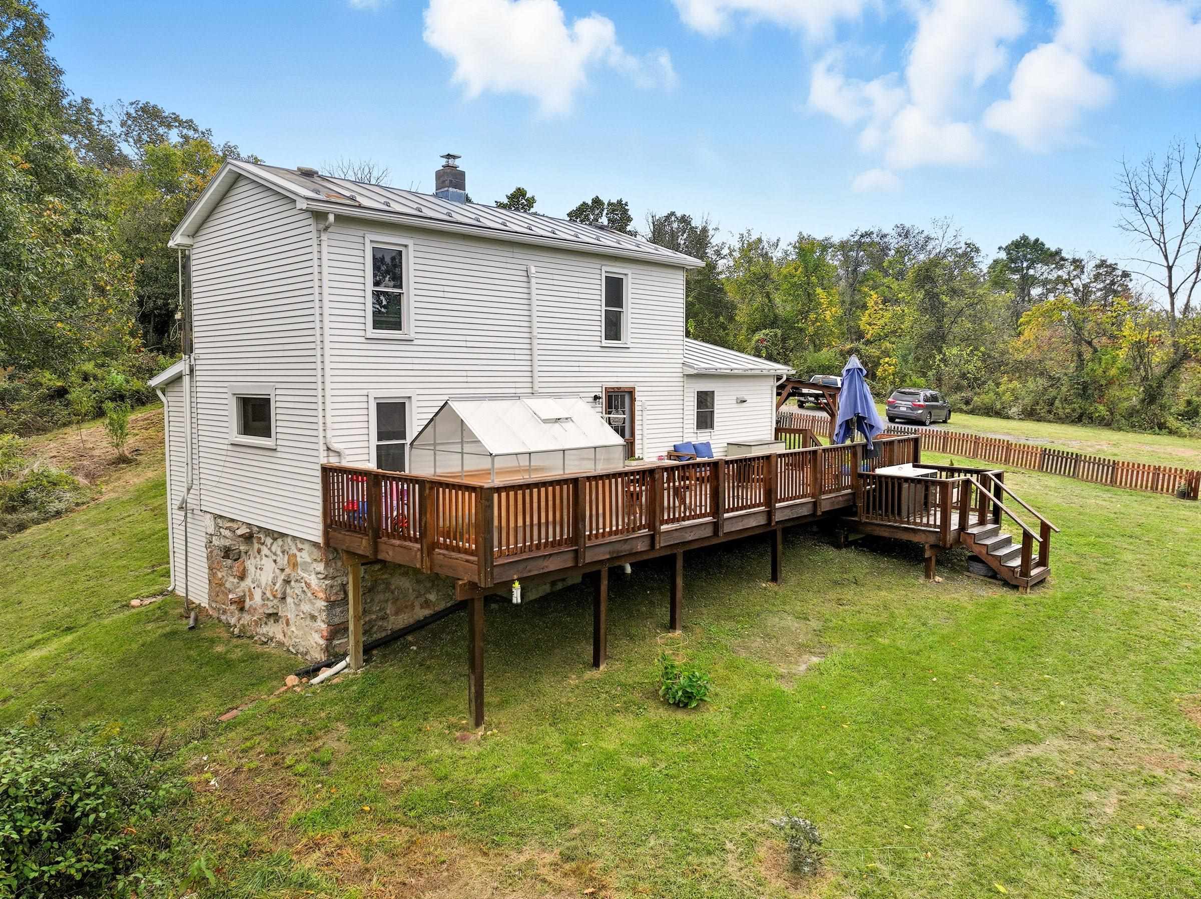 1855 E LEE HWY, NEW MARKET, Virginia 22844, 3 Bedrooms Bedrooms, ,3 BathroomsBathrooms,Residential,1855 E LEE HWY,670013 MLS # 670013