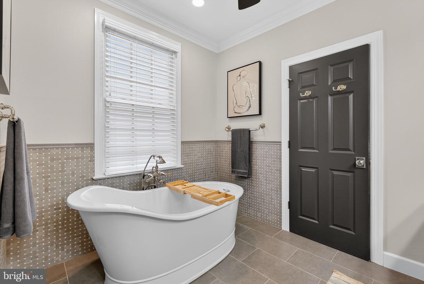 164 HIGHLAND, WILLIAMSBURG, Virginia 23188, 4 Bedrooms Bedrooms, 10 Rooms Rooms,3 BathroomsBathrooms,Residential,For sale,164 HIGHLAND,VAJC2000540 MLS # VAJC2000540
