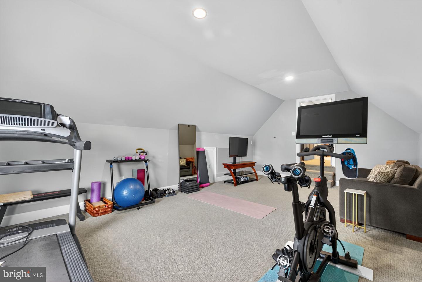 164 HIGHLAND, WILLIAMSBURG, Virginia 23188, 4 Bedrooms Bedrooms, 10 Rooms Rooms,3 BathroomsBathrooms,Residential,For sale,164 HIGHLAND,VAJC2000540 MLS # VAJC2000540