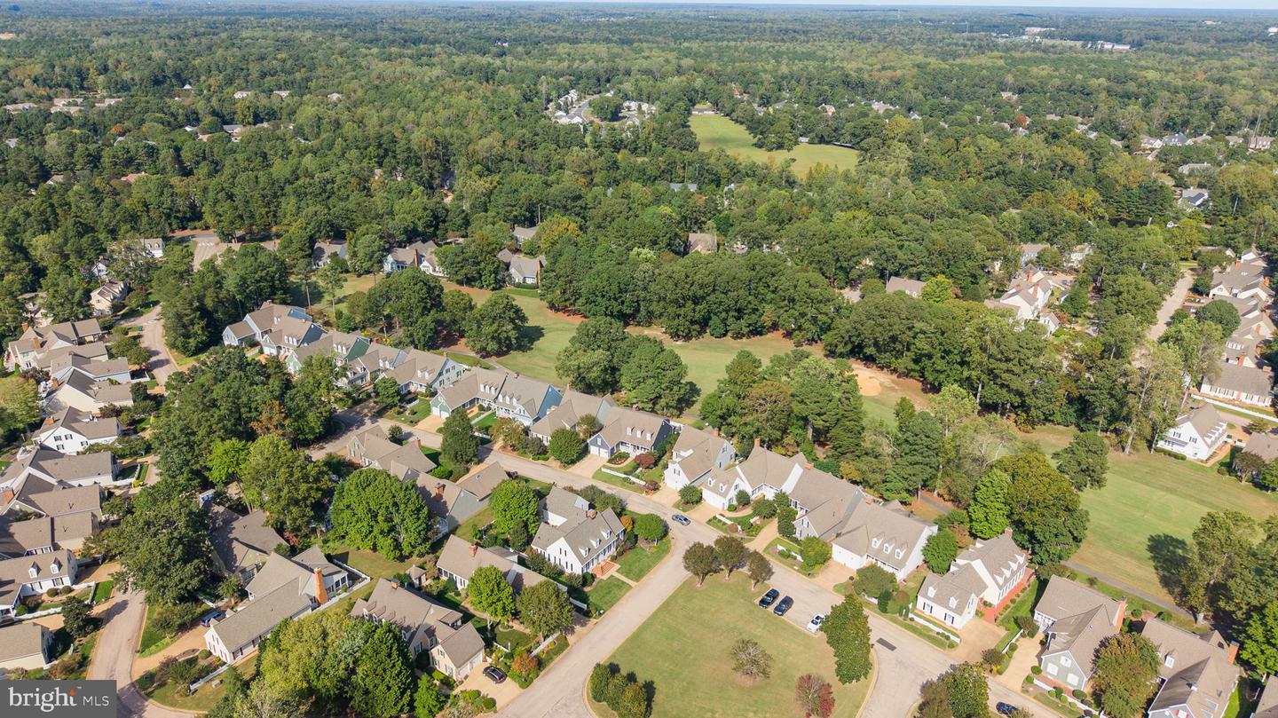 164 HIGHLAND, WILLIAMSBURG, Virginia 23188, 4 Bedrooms Bedrooms, 10 Rooms Rooms,3 BathroomsBathrooms,Residential,For sale,164 HIGHLAND,VAJC2000540 MLS # VAJC2000540