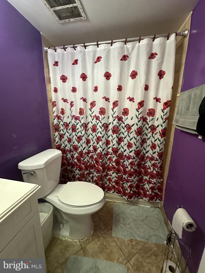 525 N ARMISTEAD ST #101, ALEXANDRIA, Virginia 22312, 3 Bedrooms Bedrooms, ,2 BathroomsBathrooms,Residential,For sale,525 N ARMISTEAD ST #101,VAAX2050718 MLS # VAAX2050718