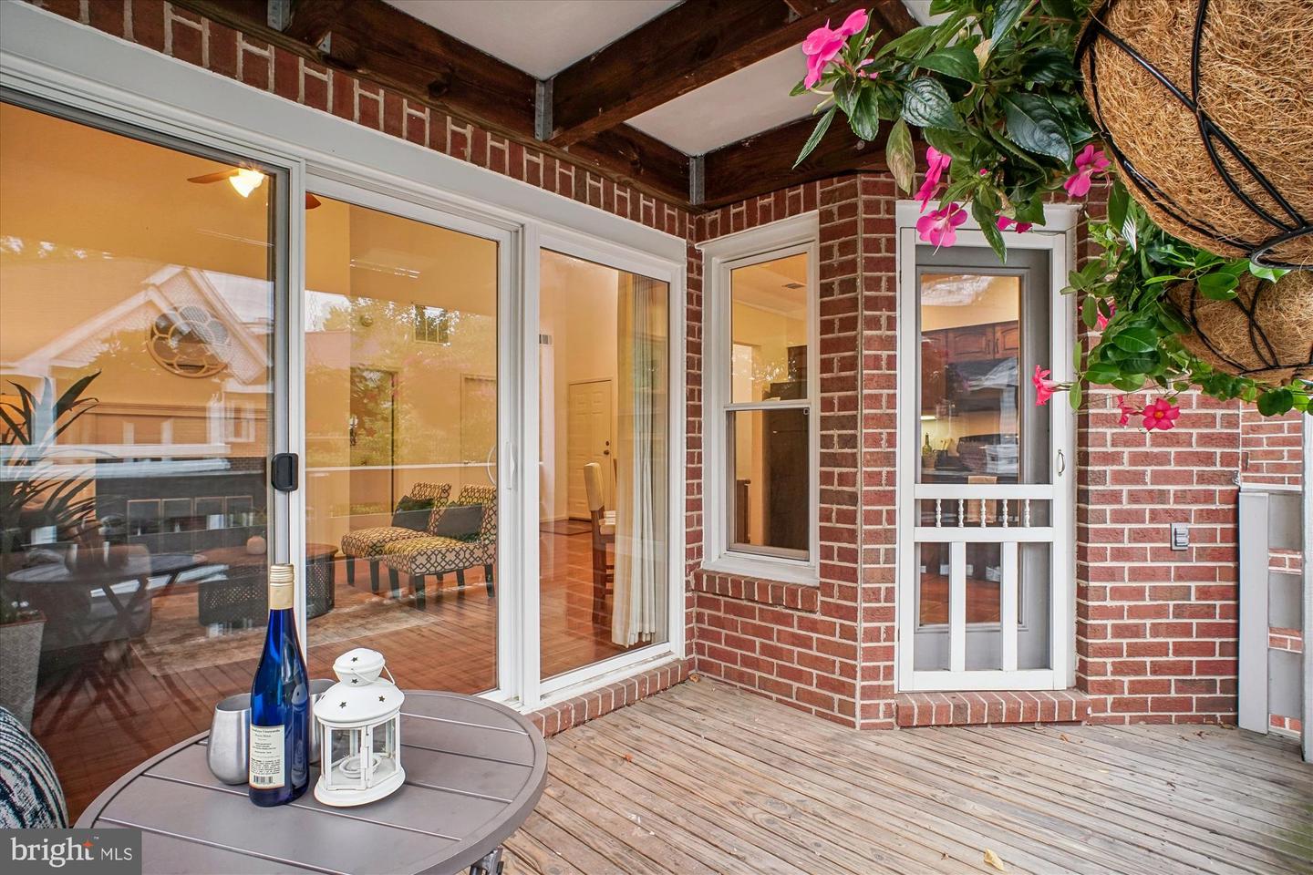 3153-K ANCHORWAY CT, FALLS CHURCH, Virginia 22042, 1 Bedroom Bedrooms, ,1 BathroomBathrooms,Residential,For sale,3153-K ANCHORWAY CT,VAFX2273910 MLS # VAFX2273910