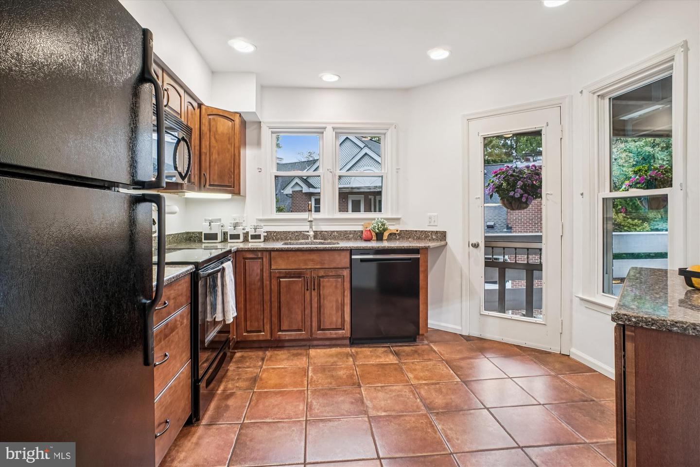 3153-K ANCHORWAY CT, FALLS CHURCH, Virginia 22042, 1 Bedroom Bedrooms, ,1 BathroomBathrooms,Residential,For sale,3153-K ANCHORWAY CT,VAFX2273910 MLS # VAFX2273910