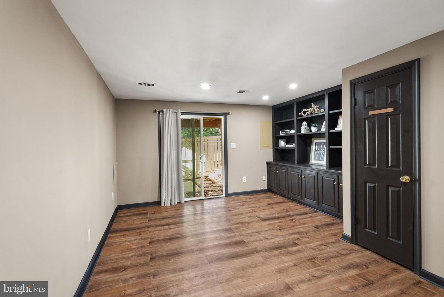 1700 QUIETREE DR, RESTON, Virginia 20194, 3 Bedrooms Bedrooms, ,2 BathroomsBathrooms,Residential,For sale,1700 QUIETREE DR,VAFX2273920 MLS # VAFX2273920