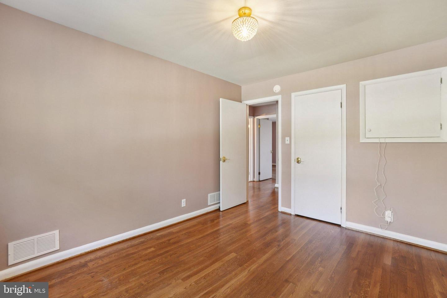 1913 COURTLAND RD, ALEXANDRIA, Virginia 22306, 4 Bedrooms Bedrooms, ,3 BathroomsBathrooms,Residential,For sale,1913 COURTLAND RD,VAFX2273924 MLS # VAFX2273924