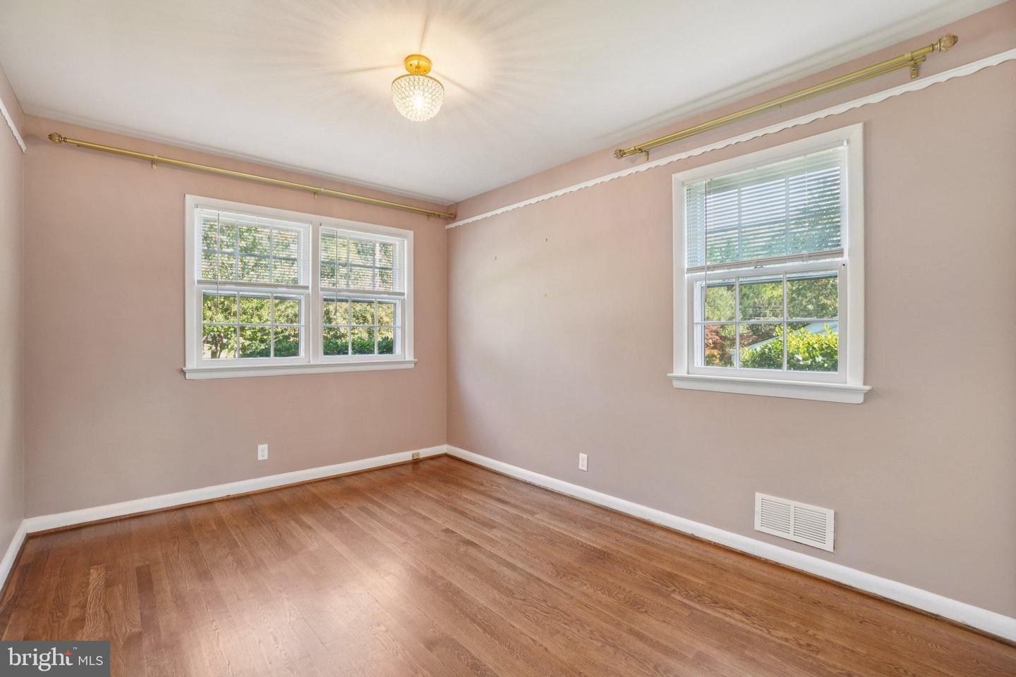 1913 COURTLAND RD, ALEXANDRIA, Virginia 22306, 4 Bedrooms Bedrooms, ,3 BathroomsBathrooms,Residential,For sale,1913 COURTLAND RD,VAFX2273924 MLS # VAFX2273924