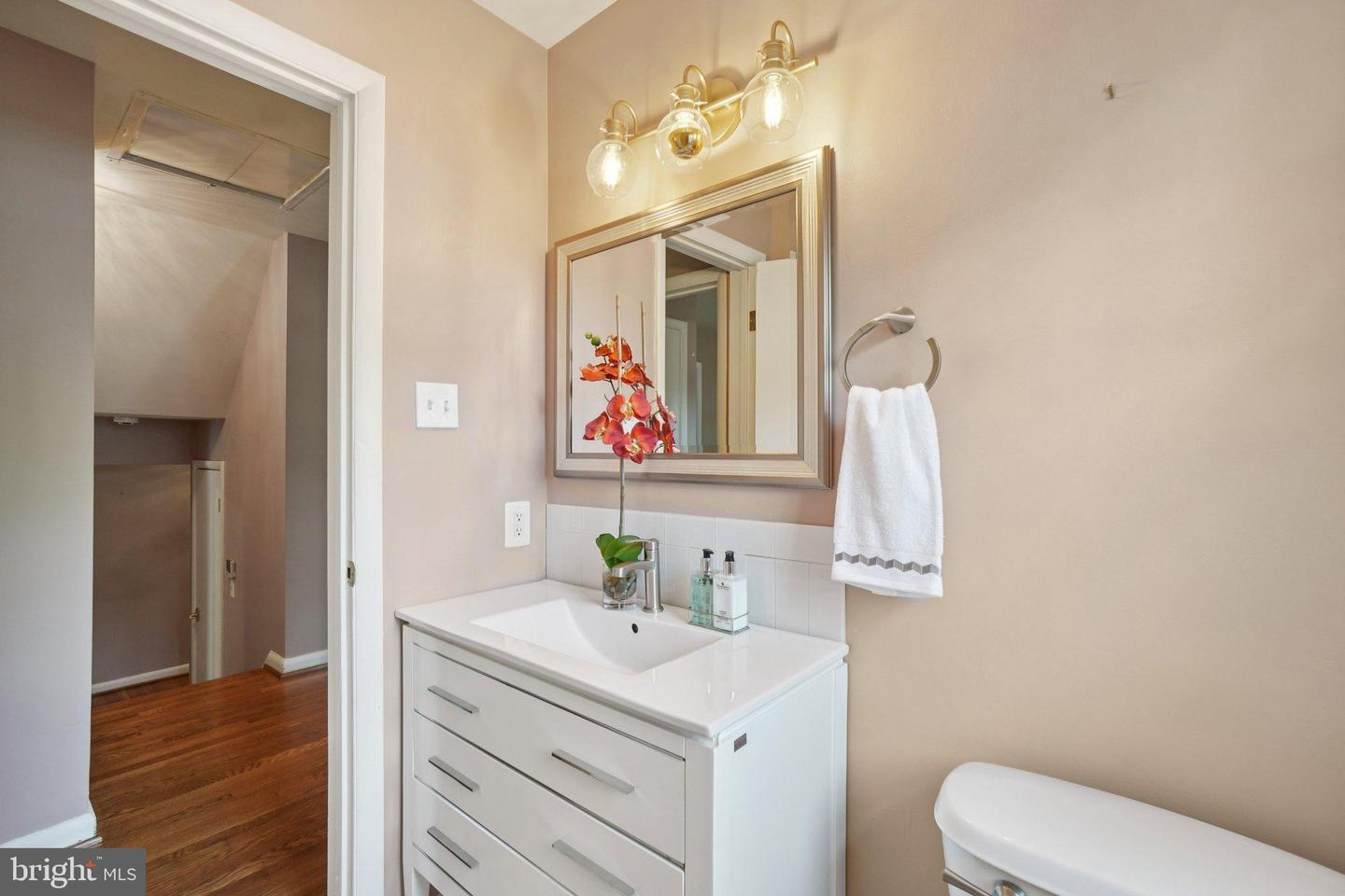 1913 COURTLAND RD, ALEXANDRIA, Virginia 22306, 4 Bedrooms Bedrooms, ,3 BathroomsBathrooms,Residential,For sale,1913 COURTLAND RD,VAFX2273924 MLS # VAFX2273924