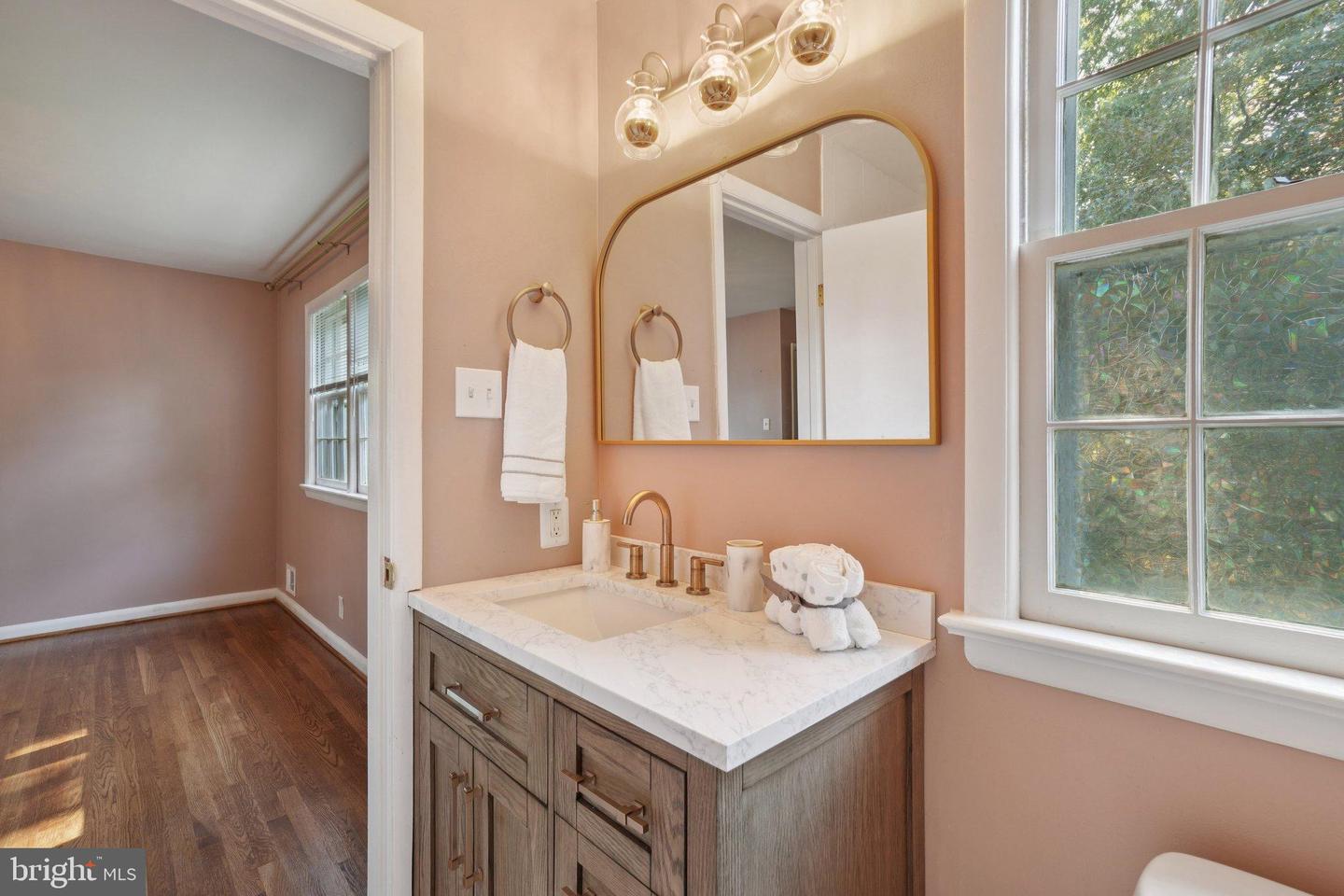 1913 COURTLAND RD, ALEXANDRIA, Virginia 22306, 4 Bedrooms Bedrooms, ,3 BathroomsBathrooms,Residential,For sale,1913 COURTLAND RD,VAFX2273924 MLS # VAFX2273924
