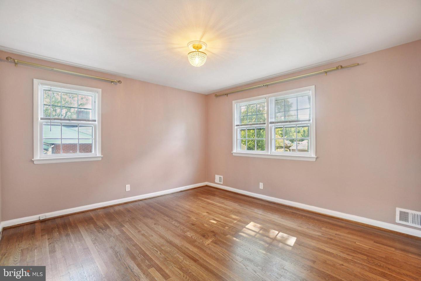 1913 COURTLAND RD, ALEXANDRIA, Virginia 22306, 4 Bedrooms Bedrooms, ,3 BathroomsBathrooms,Residential,For sale,1913 COURTLAND RD,VAFX2273924 MLS # VAFX2273924