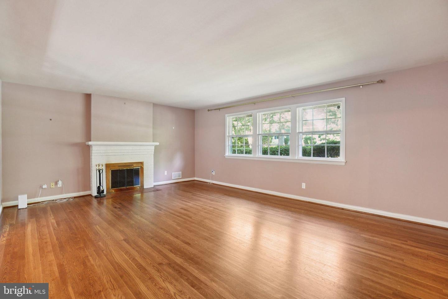 1913 COURTLAND RD, ALEXANDRIA, Virginia 22306, 4 Bedrooms Bedrooms, ,3 BathroomsBathrooms,Residential,For sale,1913 COURTLAND RD,VAFX2273924 MLS # VAFX2273924
