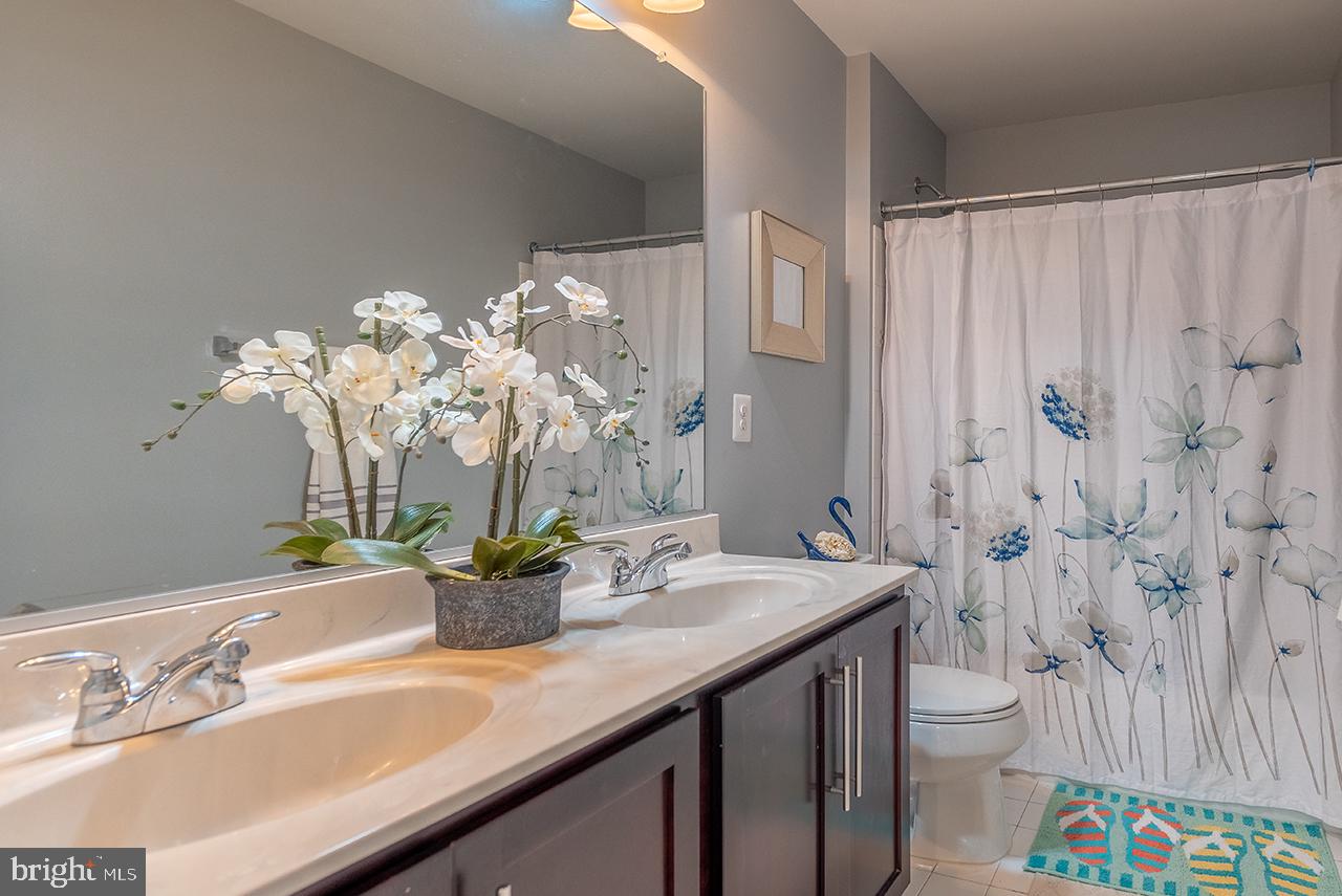 43140 ASHLEY HEIGHTS CIR, ASHBURN, Virginia 20148, 5 Bedrooms Bedrooms, ,4 BathroomsBathrooms,Residential,For sale,43140 ASHLEY HEIGHTS CIR,VALO2108726 MLS # VALO2108726