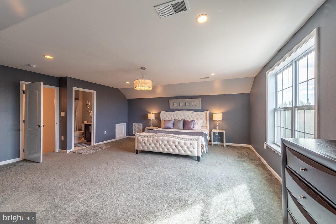 43140 ASHLEY HEIGHTS CIR, ASHBURN, Virginia 20148, 5 Bedrooms Bedrooms, ,4 BathroomsBathrooms,Residential,For sale,43140 ASHLEY HEIGHTS CIR,VALO2108726 MLS # VALO2108726