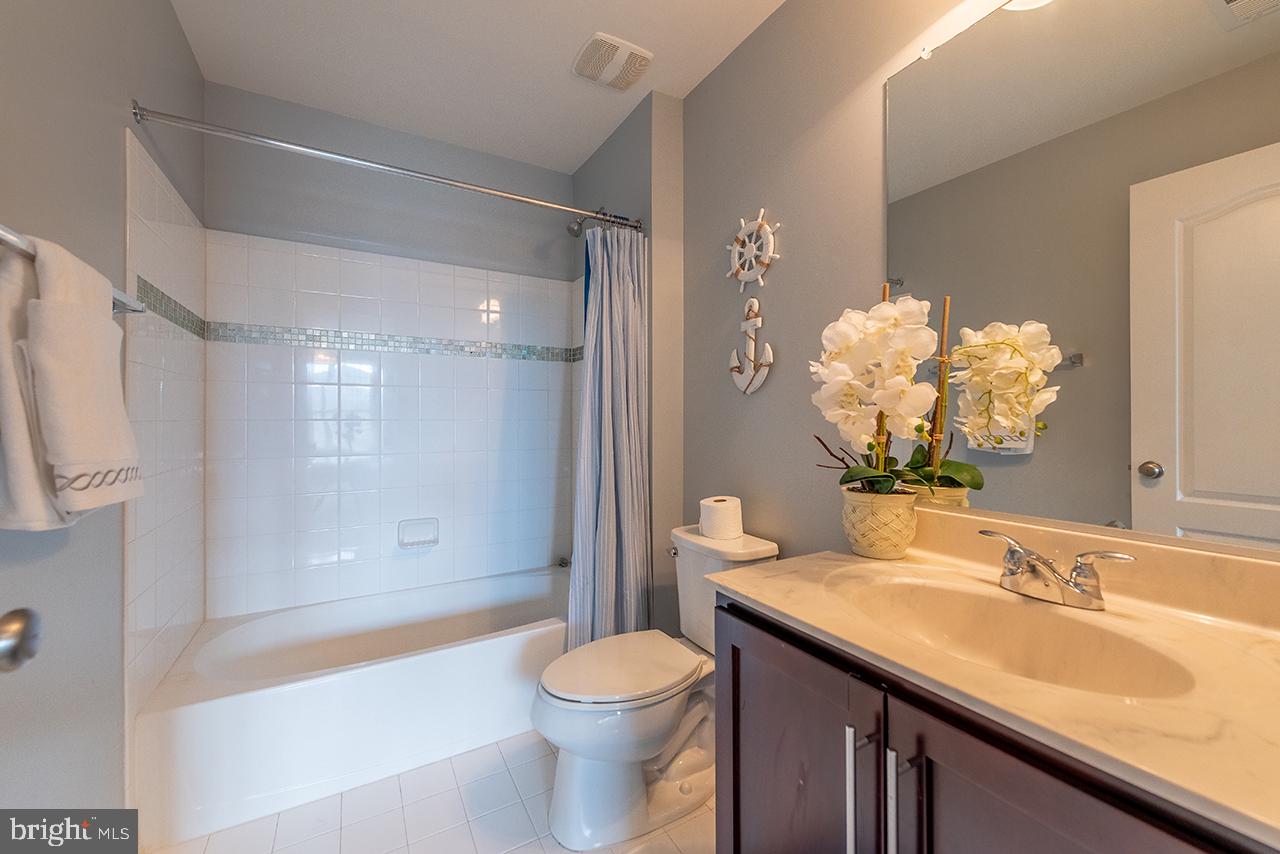 43140 ASHLEY HEIGHTS CIR, ASHBURN, Virginia 20148, 5 Bedrooms Bedrooms, ,4 BathroomsBathrooms,Residential,For sale,43140 ASHLEY HEIGHTS CIR,VALO2108726 MLS # VALO2108726