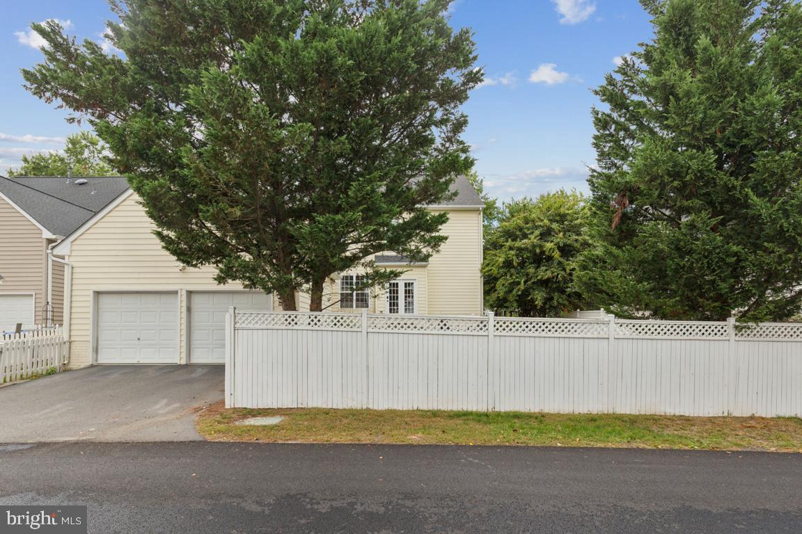 20310 BOWFONDS ST, ASHBURN, Virginia 20147, 4 Bedrooms Bedrooms, ,3 BathroomsBathrooms,Residential,For sale,20310 BOWFONDS ST,VALO2108730 MLS # VALO2108730
