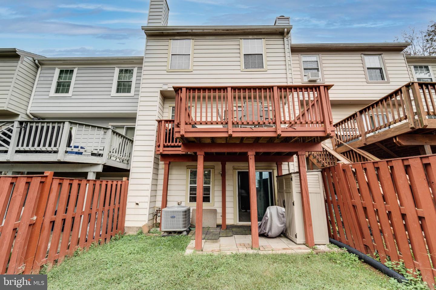 14072 OXBRIDGE INN CT, WOODBRIDGE, Virginia 22193, 3 Bedrooms Bedrooms, 7 Rooms Rooms,3 BathroomsBathrooms,Residential,For sale,14072 OXBRIDGE INN CT,VAPW2105842 MLS # VAPW2105842