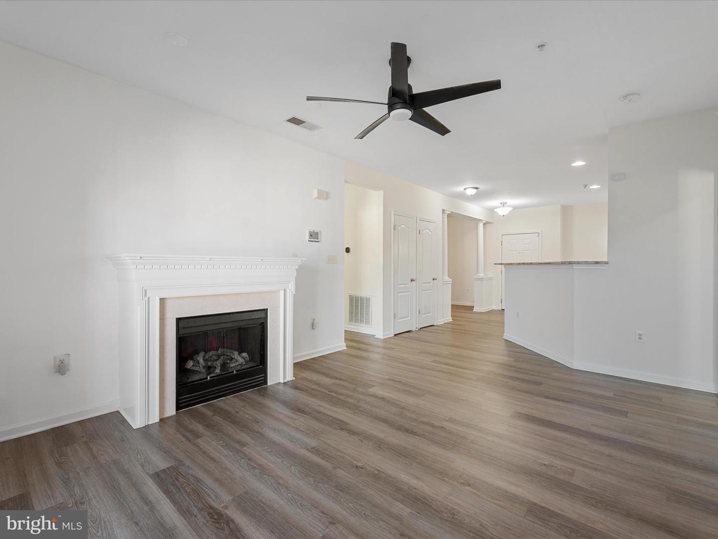 9700 ELZEY PL #UNIT 302, MANASSAS PARK, Virginia 20111, 2 Bedrooms Bedrooms, ,2 BathroomsBathrooms,Residential,For sale,9700 ELZEY PL #UNIT 302,VAMP2003380 MLS # VAMP2003380