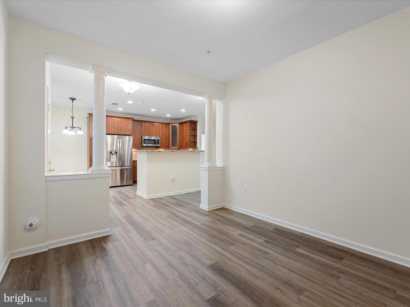 9700 ELZEY PL #UNIT 302, MANASSAS PARK, Virginia 20111, 2 Bedrooms Bedrooms, ,2 BathroomsBathrooms,Residential,For sale,9700 ELZEY PL #UNIT 302,VAMP2003380 MLS # VAMP2003380