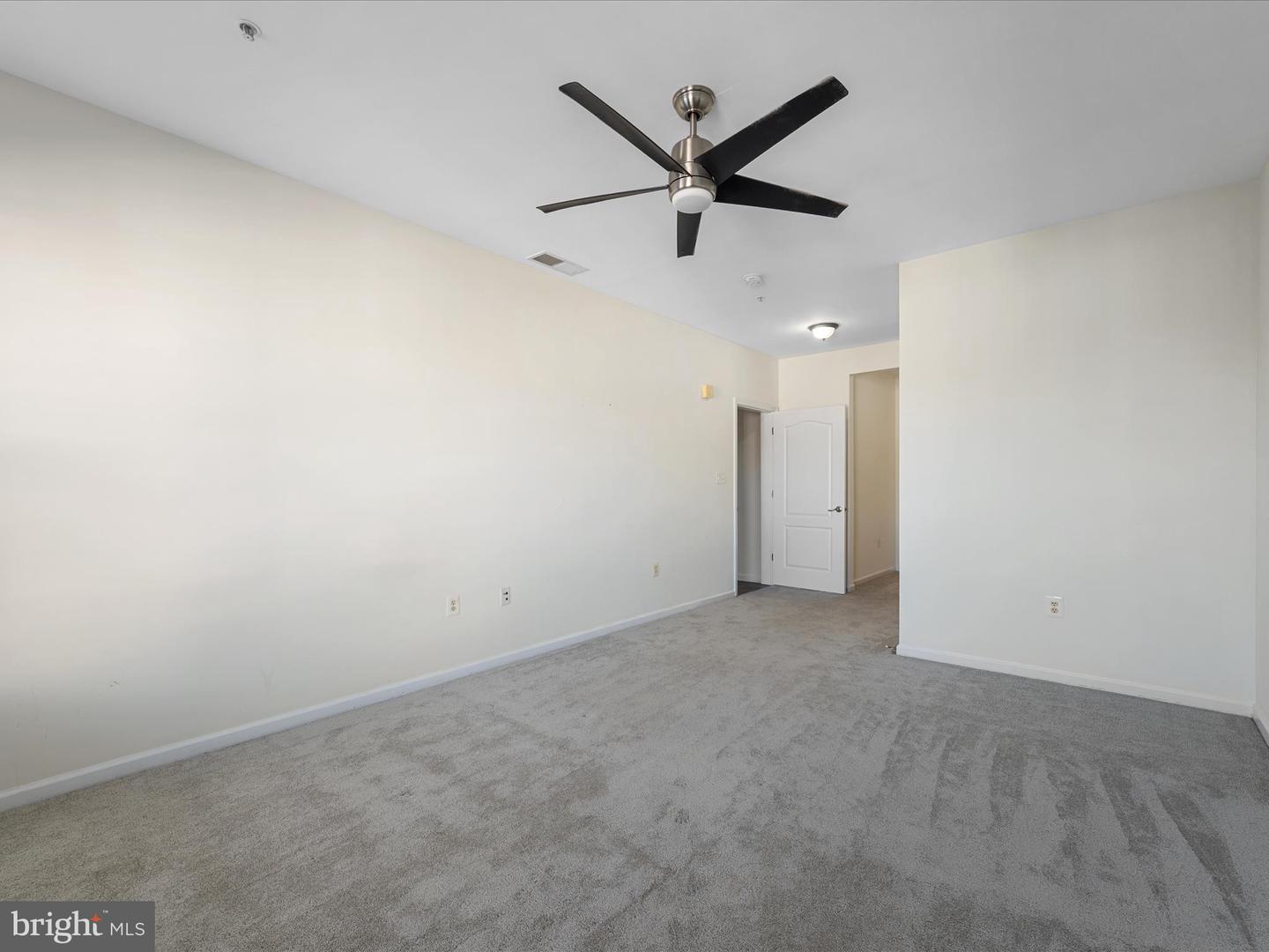 9700 ELZEY PL #UNIT 302, MANASSAS PARK, Virginia 20111, 2 Bedrooms Bedrooms, ,2 BathroomsBathrooms,Residential,For sale,9700 ELZEY PL #UNIT 302,VAMP2003380 MLS # VAMP2003380