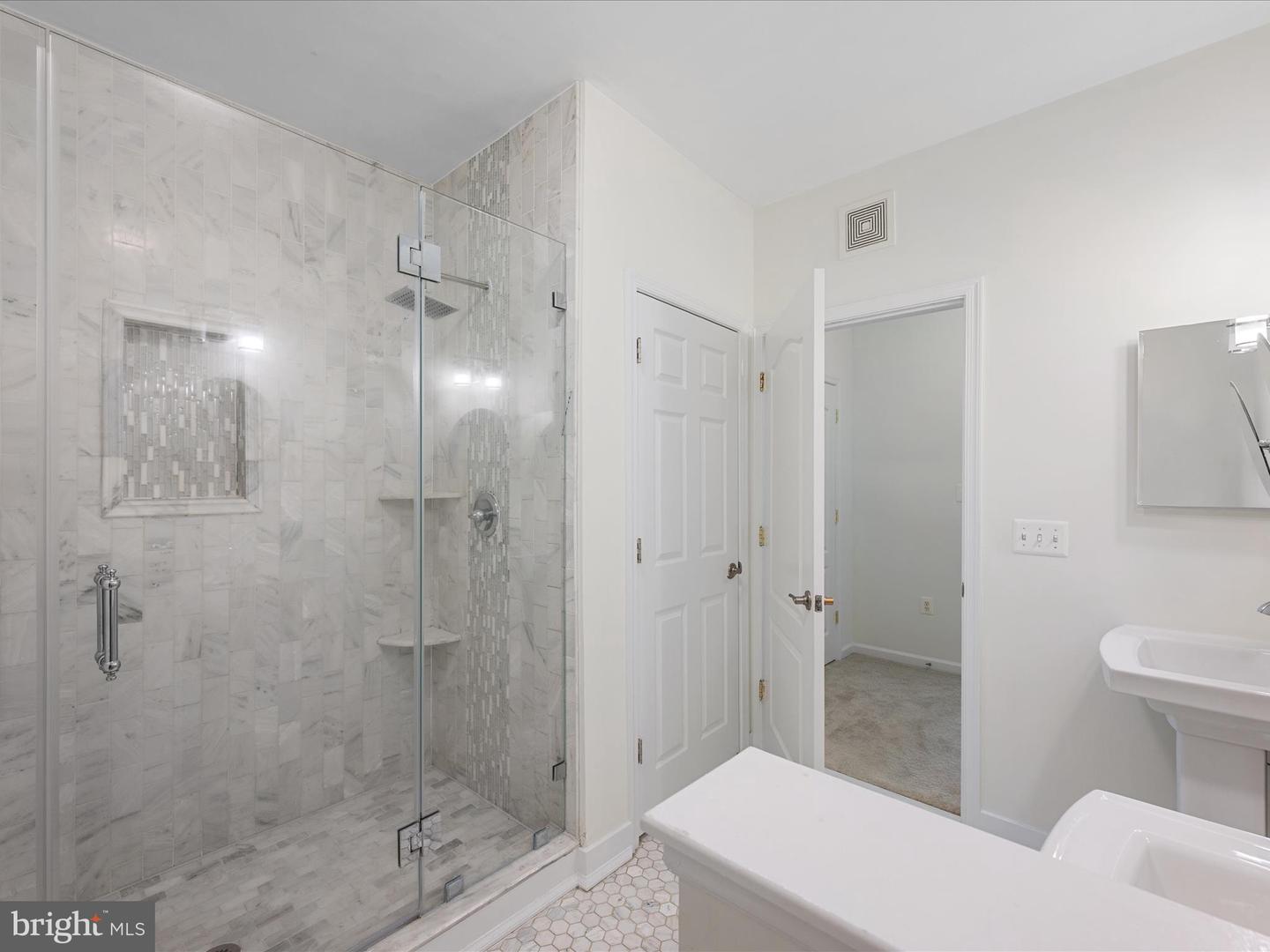 9700 ELZEY PL #UNIT 302, MANASSAS PARK, Virginia 20111, 2 Bedrooms Bedrooms, ,2 BathroomsBathrooms,Residential,For sale,9700 ELZEY PL #UNIT 302,VAMP2003380 MLS # VAMP2003380