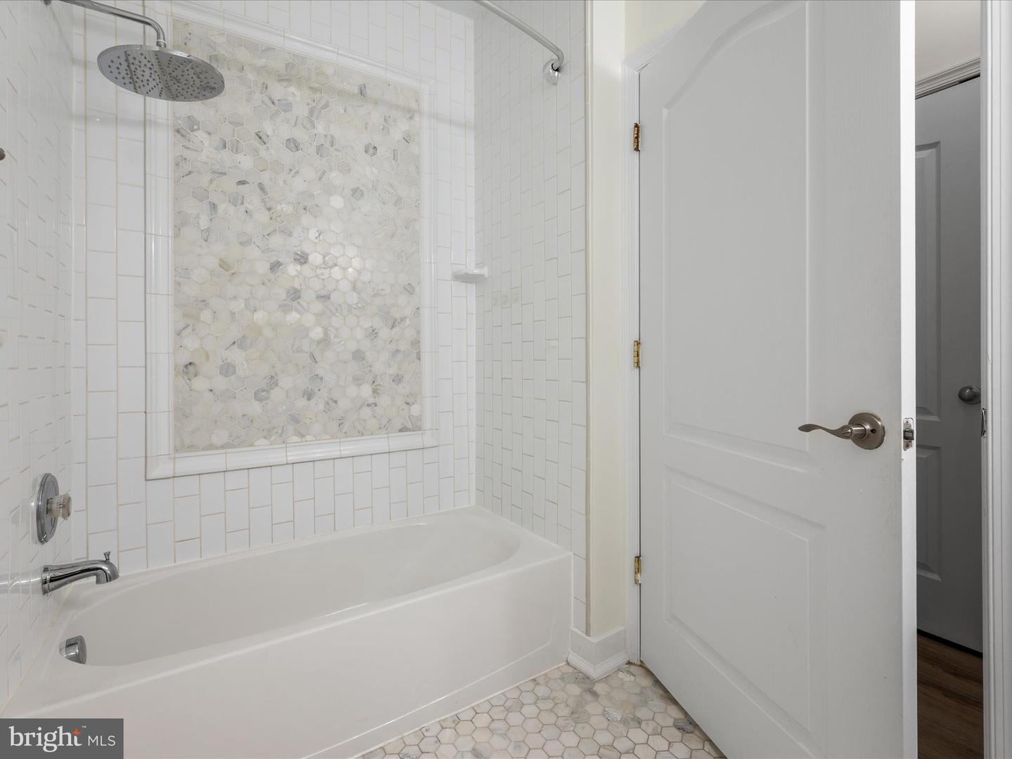 9700 ELZEY PL #UNIT 302, MANASSAS PARK, Virginia 20111, 2 Bedrooms Bedrooms, ,2 BathroomsBathrooms,Residential,For sale,9700 ELZEY PL #UNIT 302,VAMP2003380 MLS # VAMP2003380
