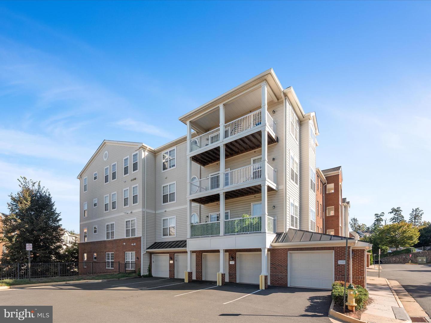 9700 ELZEY PL #UNIT 302, MANASSAS PARK, Virginia 20111, 2 Bedrooms Bedrooms, ,2 BathroomsBathrooms,Residential,For sale,9700 ELZEY PL #UNIT 302,VAMP2003380 MLS # VAMP2003380