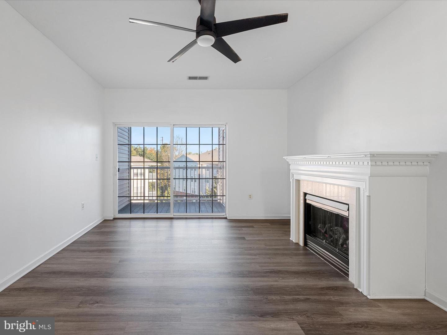 9700 ELZEY PL #UNIT 302, MANASSAS PARK, Virginia 20111, 2 Bedrooms Bedrooms, ,2 BathroomsBathrooms,Residential,For sale,9700 ELZEY PL #UNIT 302,VAMP2003380 MLS # VAMP2003380