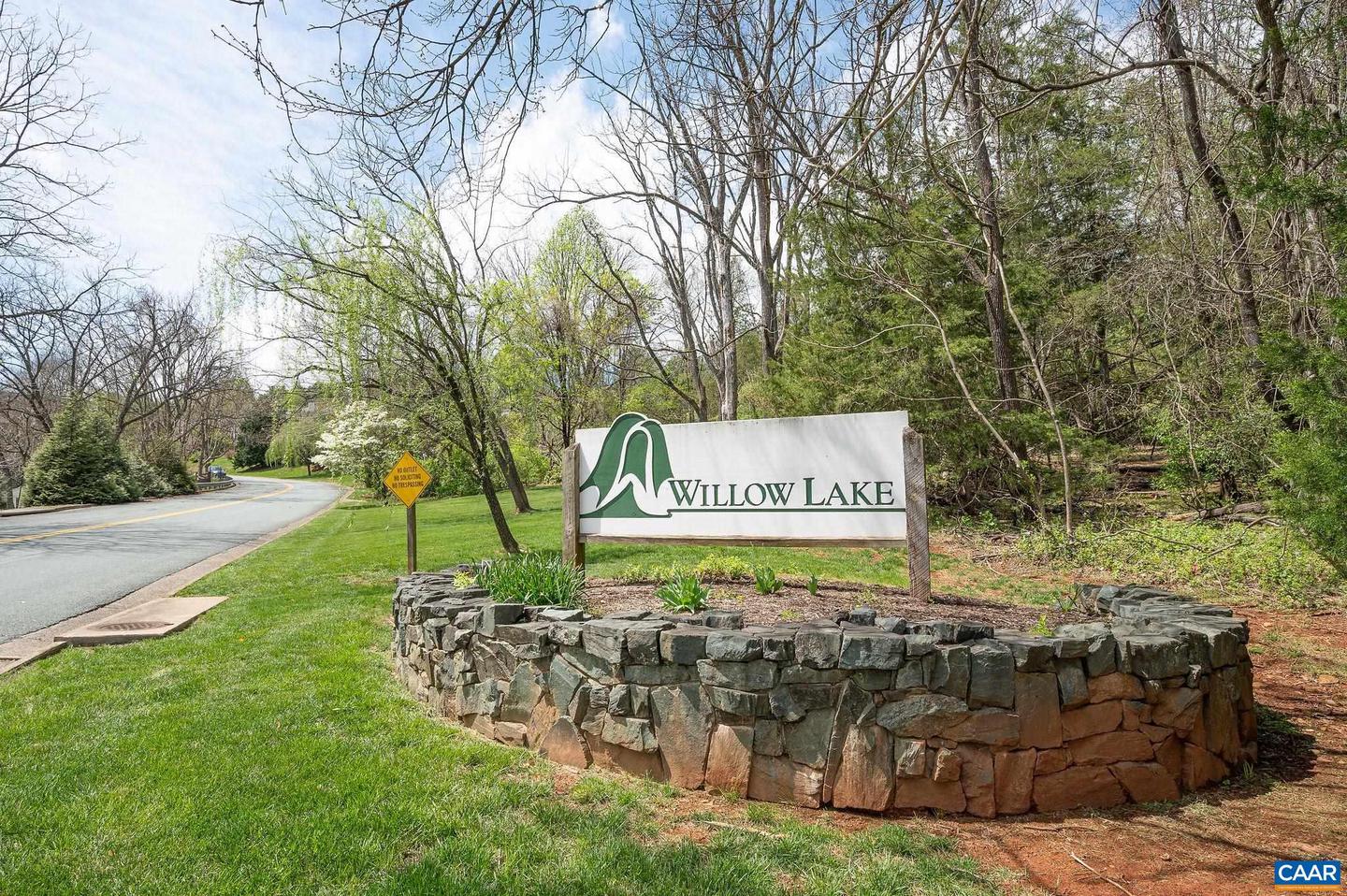 1270 MAPLE VIEW DR, CHARLOTTESVILLE, Virginia 22902, 2 Bedrooms Bedrooms, ,1 BathroomBathrooms,Residential,For sale,1270 MAPLE VIEW DR,669938 MLS # 669938