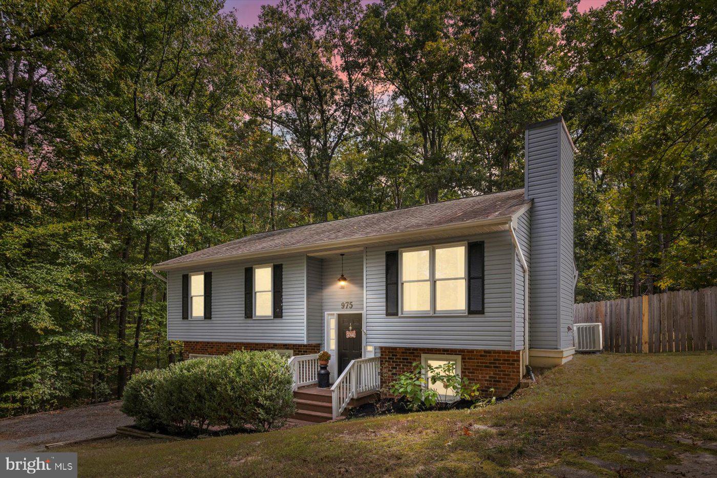 975 SWAN LN, RUTHER GLEN, Virginia 22546, 4 Bedrooms Bedrooms, ,2 BathroomsBathrooms,Residential,For sale,975 SWAN LN,VACV2008976 MLS # VACV2008976