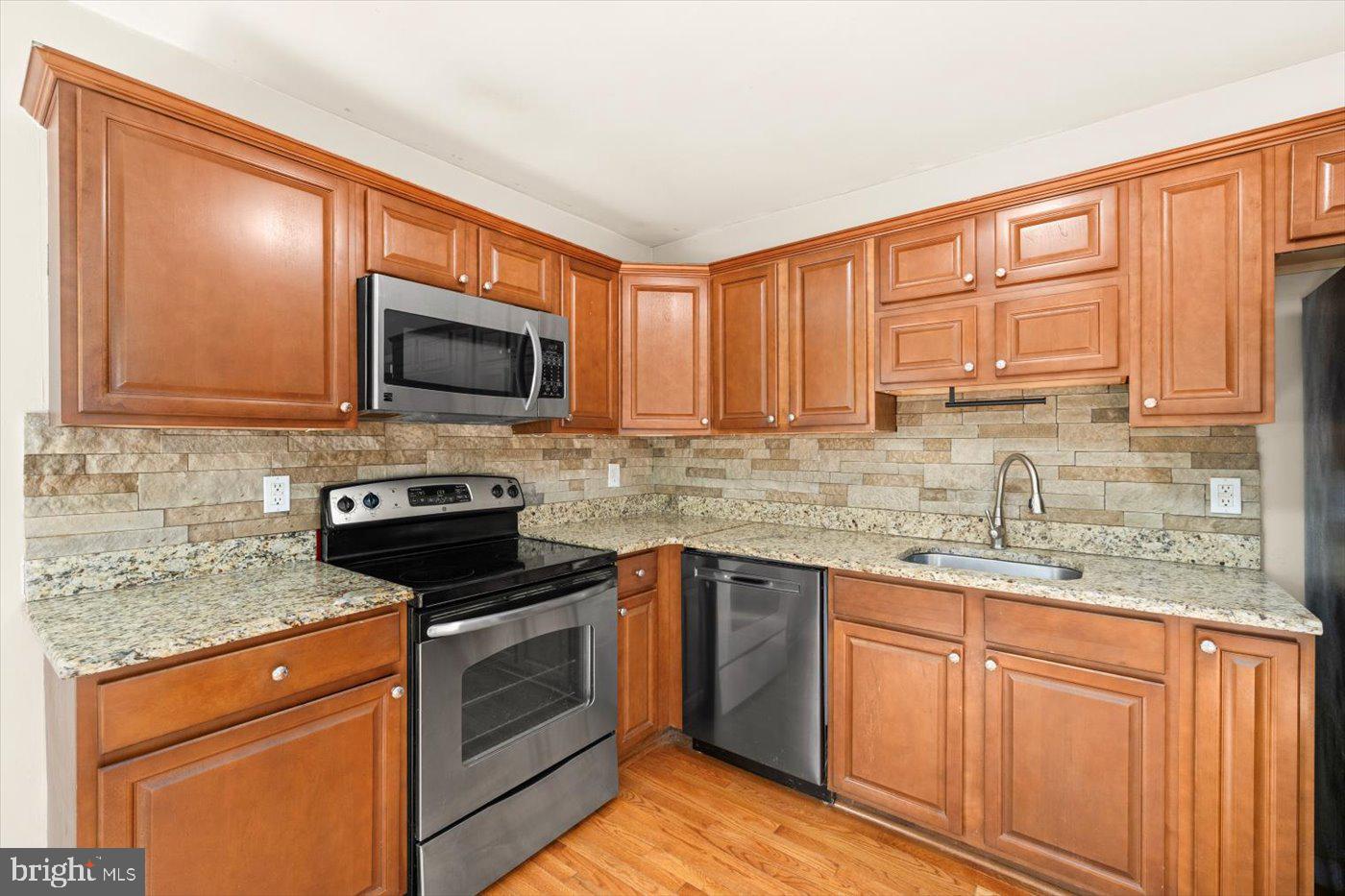 975 SWAN LN, RUTHER GLEN, Virginia 22546, 4 Bedrooms Bedrooms, ,2 BathroomsBathrooms,Residential,For sale,975 SWAN LN,VACV2008976 MLS # VACV2008976